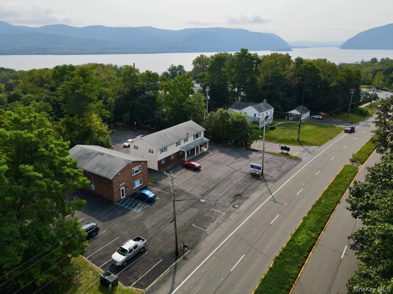Aerial view of the Hudson River, mountain and US 9W view... Aerial view of the Hudson River, mountain and US 9W view...
