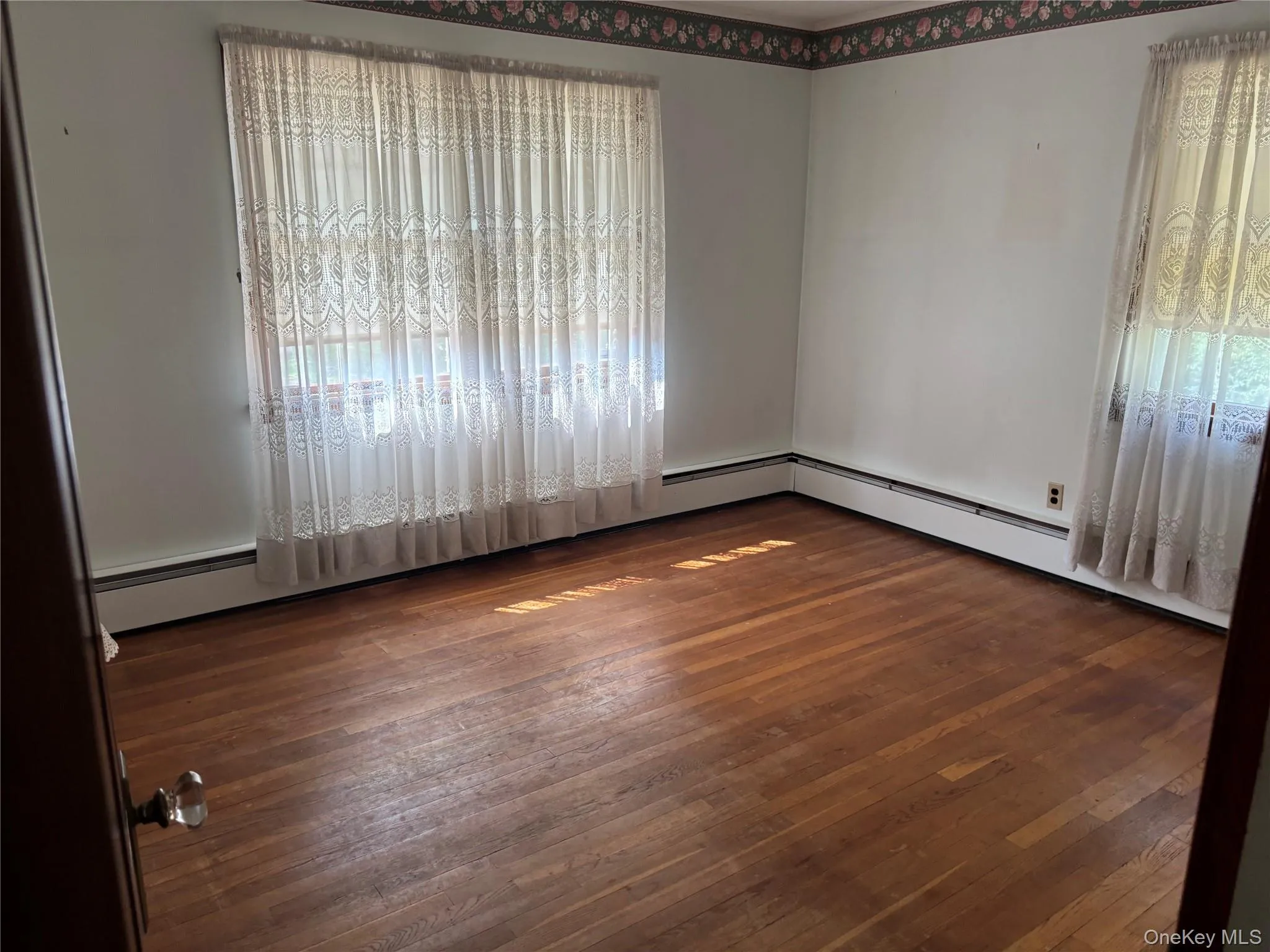 16 Rocklein Road, Riverhead, NY, 4 Bedrooms Bedrooms, 7 Rooms Rooms,1 BathroomBathrooms,Residential,For Rent,Rocklein,0,KEY909711 16 Rocklein Road, Riverhead, NY, 4 Bedrooms Bedrooms, 7 Rooms Rooms,1 BathroomBathrooms,Residential,For Rent,Rocklein,0,KEY909711