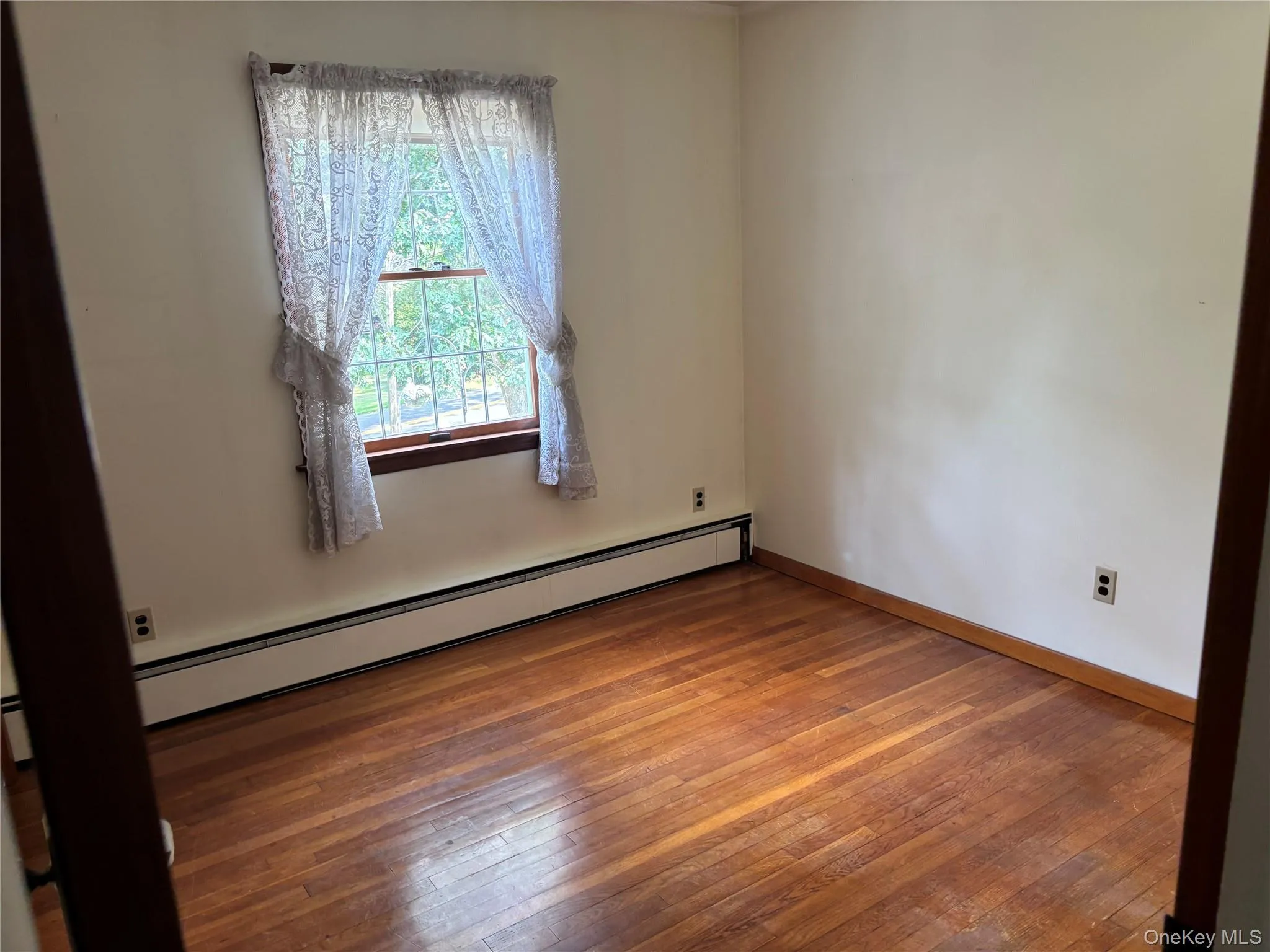 16 Rocklein Road, Riverhead, NY, 4 Bedrooms Bedrooms, 7 Rooms Rooms,1 BathroomBathrooms,Residential,For Rent,Rocklein,0,KEY909711 16 Rocklein Road, Riverhead, NY, 4 Bedrooms Bedrooms, 7 Rooms Rooms,1 BathroomBathrooms,Residential,For Rent,Rocklein,0,KEY909711