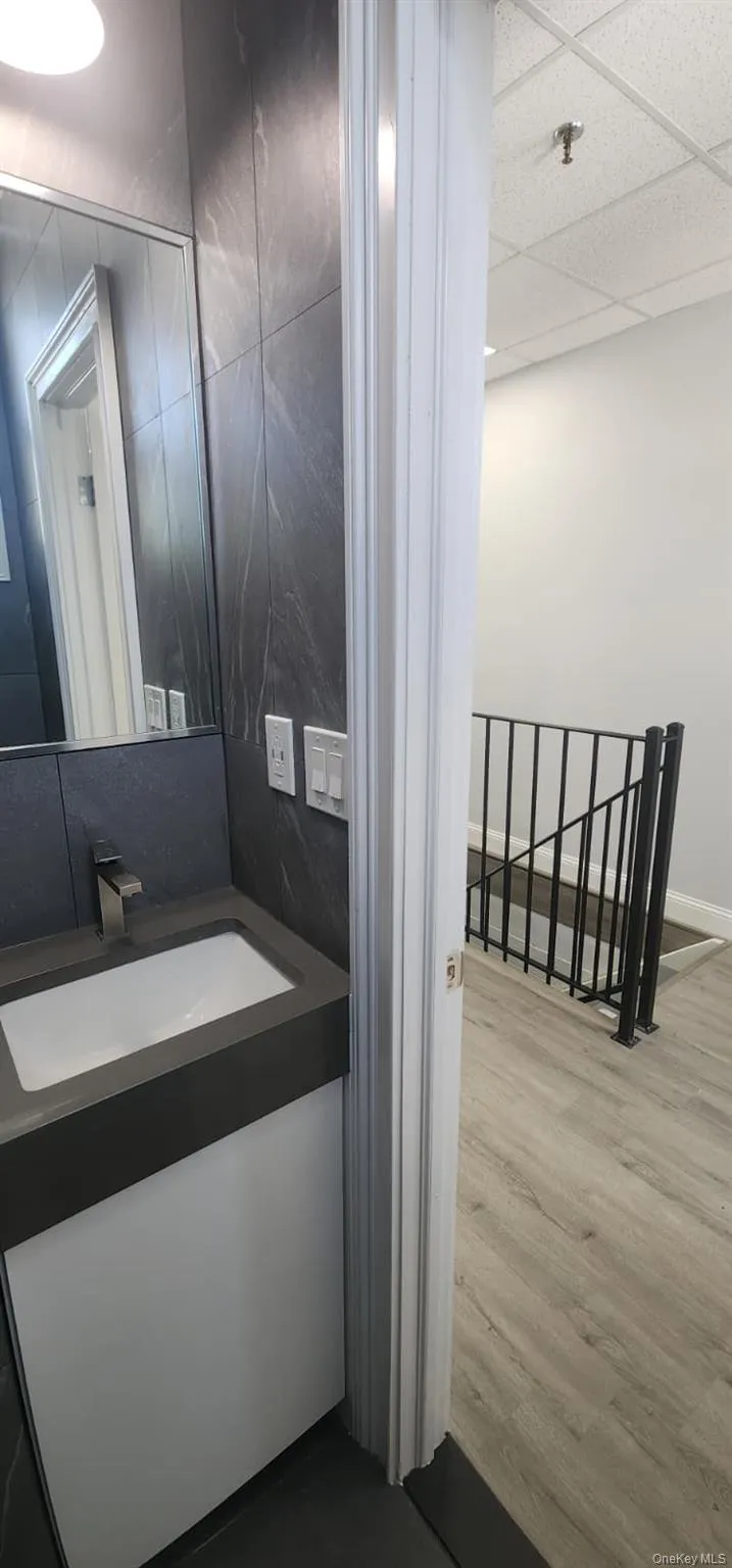 664 Port Washington Boulevard, North Hempstead, NY, ,Commercial Lease,Idx,Port Washington,0,909805 664 Port Washington Boulevard, North Hempstead, NY, ,Commercial Lease,Idx,Port Washington,0,909805