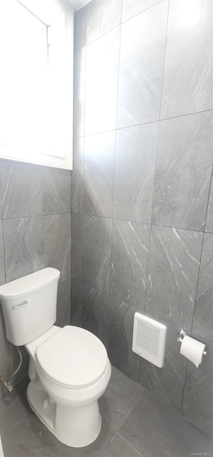 664 Port Washington Boulevard, North Hempstead, NY, ,Commercial Lease,Idx,Port Washington,0,909805 664 Port Washington Boulevard, North Hempstead, NY, ,Commercial Lease,Idx,Port Washington,0,909805