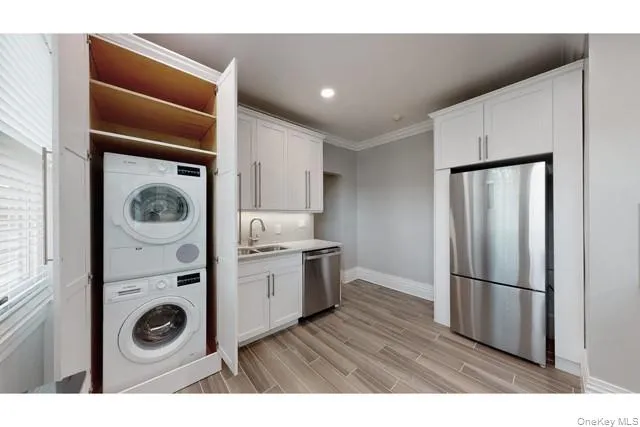 173 Sea Cliff Avenue, Oyster Bay, NY, 1 Bedroom Bedrooms, 3 Rooms Rooms,1 BathroomBathrooms,Residential Lease,Idx,Sea Cliff,0,909937 173 Sea Cliff Avenue, Oyster Bay, NY, 1 Bedroom Bedrooms, 3 Rooms Rooms,1 BathroomBathrooms,Residential Lease,Idx,Sea Cliff,0,909937