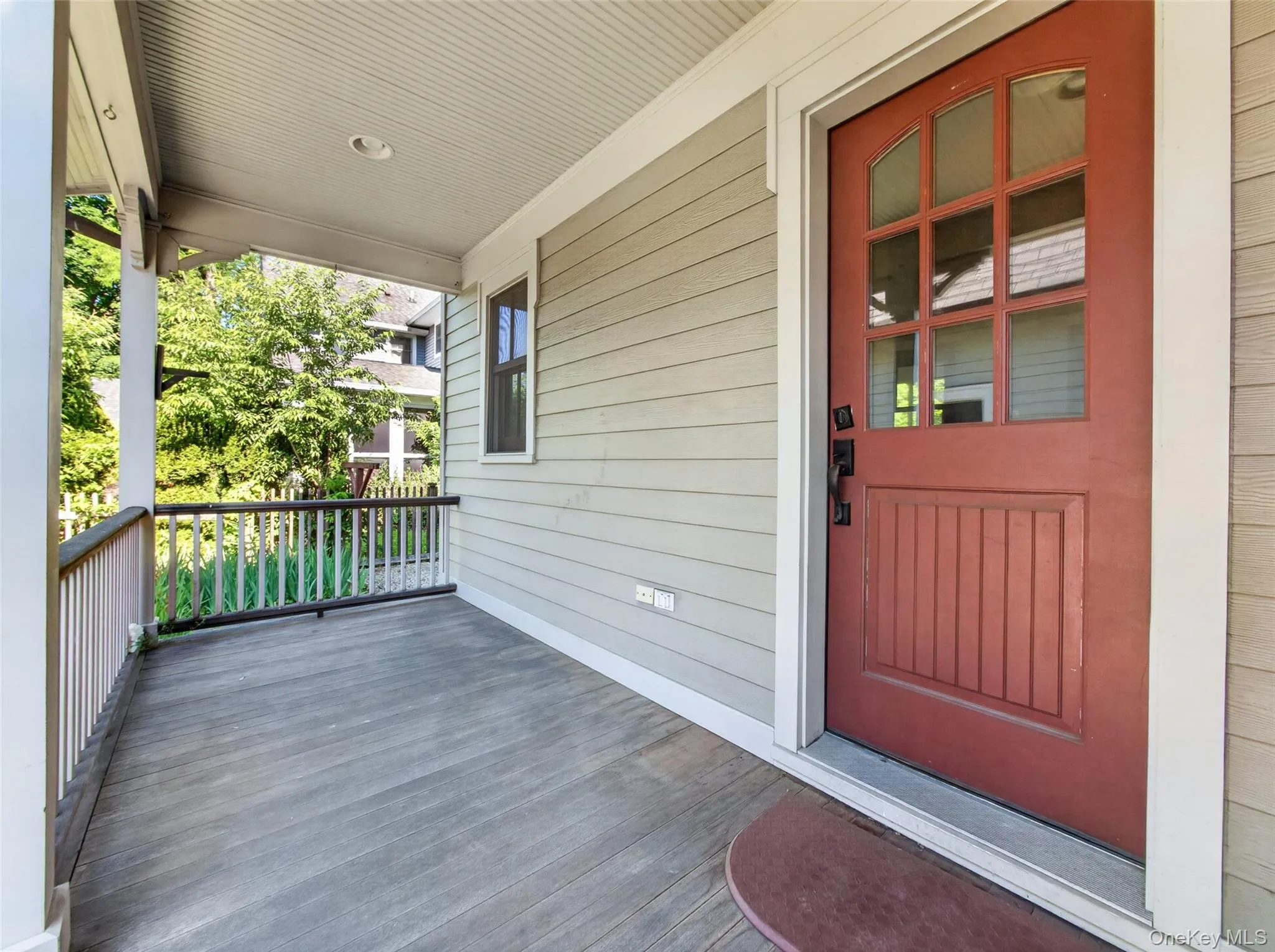 SIDE PORCH SIDE PORCH