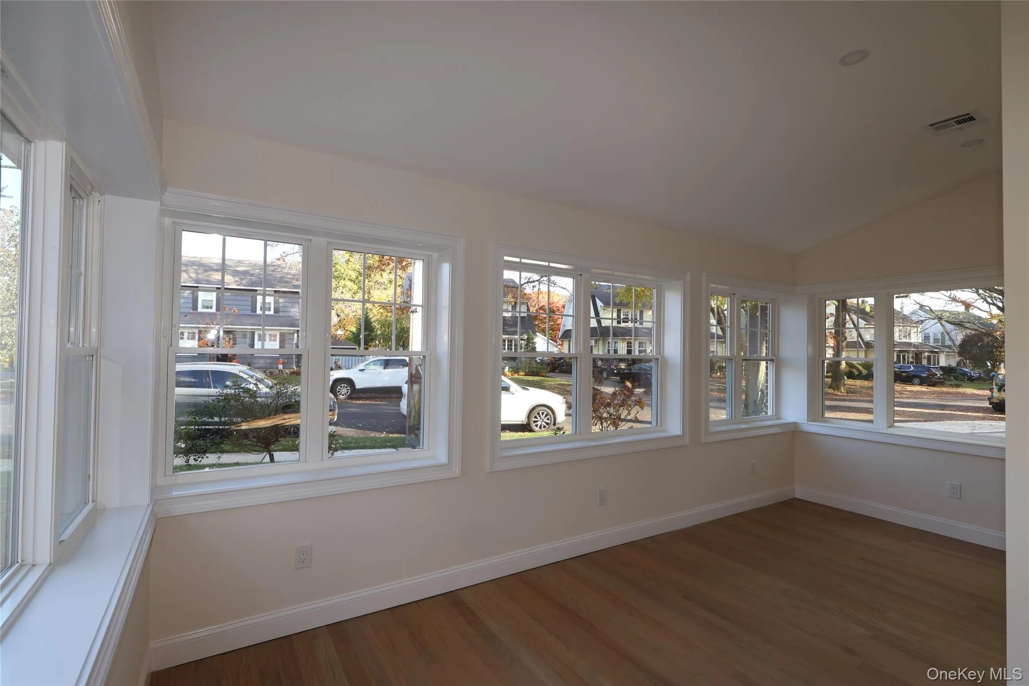 78 Ontario Road, North Hempstead, NY, 4 Bedrooms Bedrooms, 13 Rooms Rooms,3 BathroomsBathrooms,Residential,For Rent,Ontario,0,910010 78 Ontario Road, North Hempstead, NY, 4 Bedrooms Bedrooms, 13 Rooms Rooms,3 BathroomsBathrooms,Residential,For Rent,Ontario,0,910010