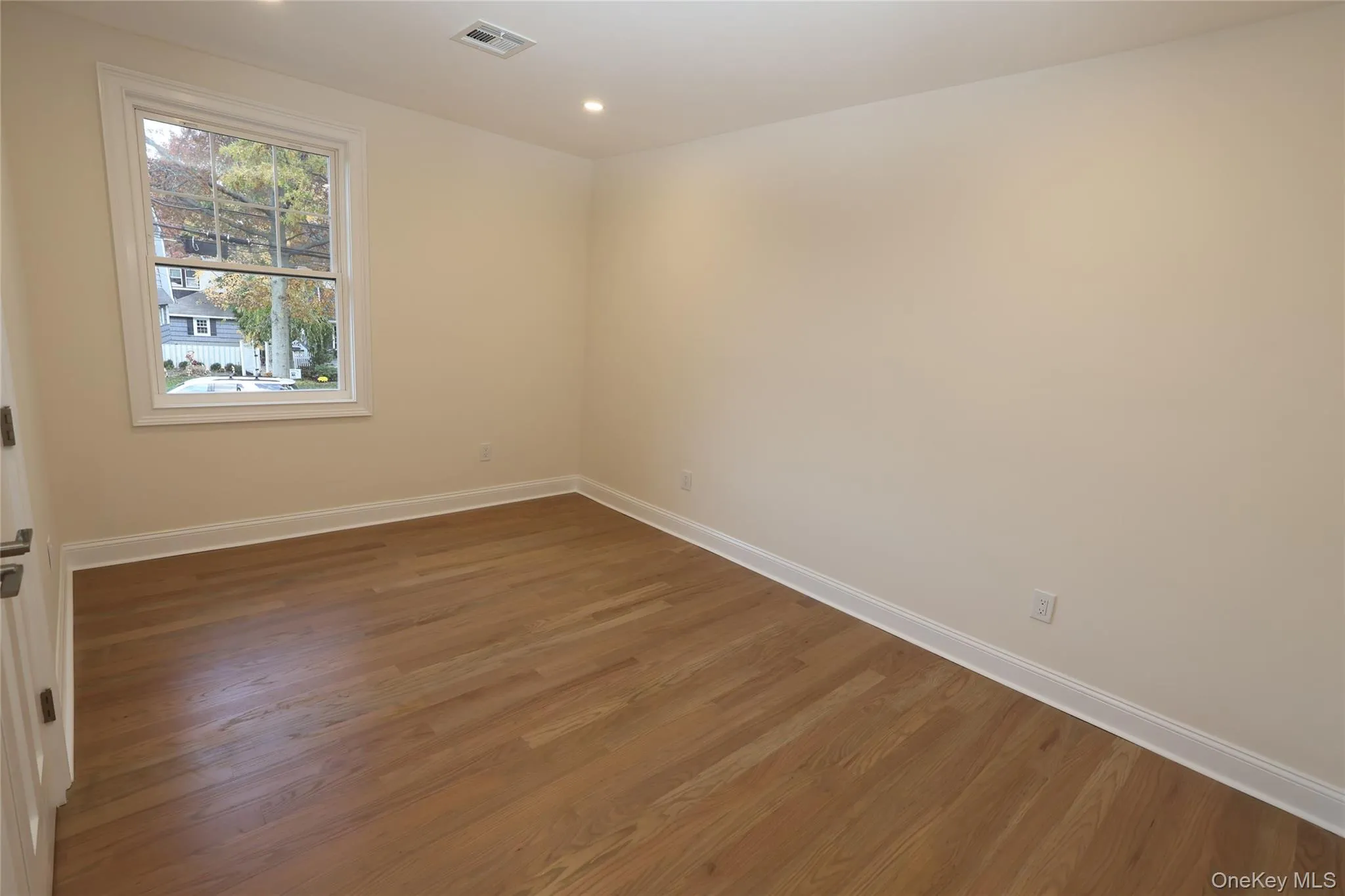 78 Ontario Road, North Hempstead, NY, 4 Bedrooms Bedrooms, 13 Rooms Rooms,3 BathroomsBathrooms,Residential,For Rent,Ontario,0,910010 78 Ontario Road, North Hempstead, NY, 4 Bedrooms Bedrooms, 13 Rooms Rooms,3 BathroomsBathrooms,Residential,For Rent,Ontario,0,910010