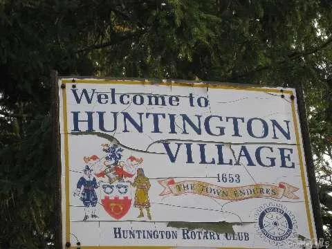 Enjoy all the great amenities of Huntington village Enjoy all the great amenities of Huntington village