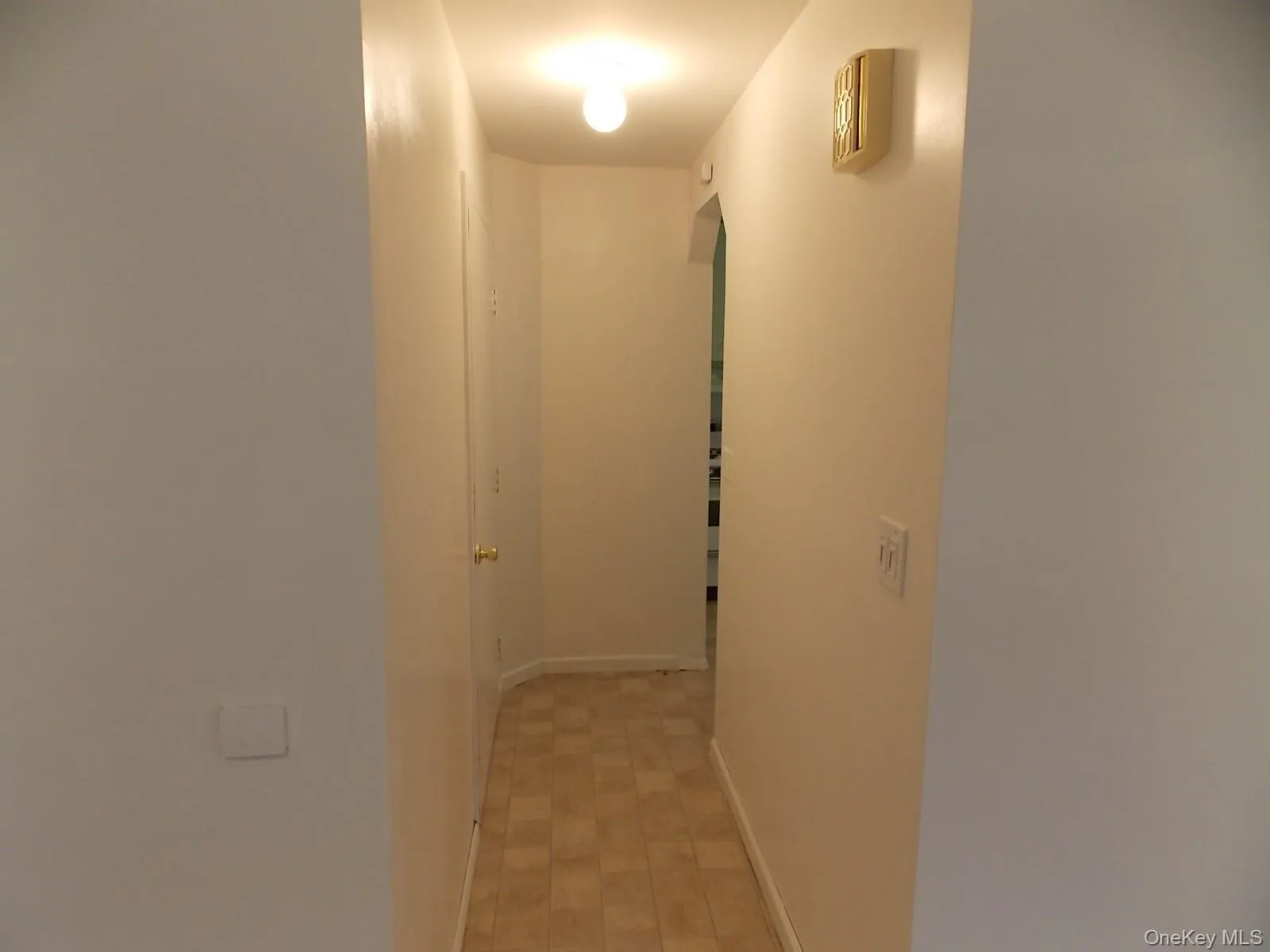 Corridor with baseboards Corridor with baseboards