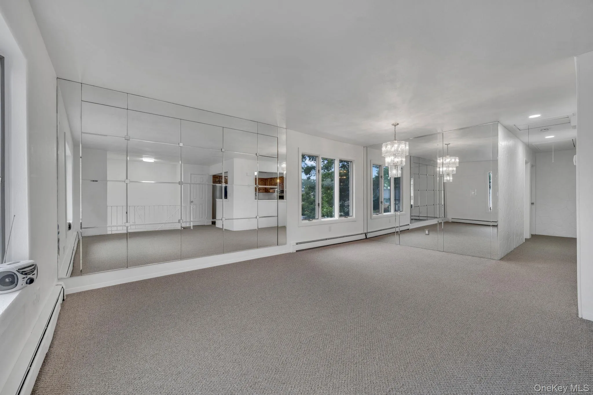 813 Windmill Avenue, West Babylon, NY, 3 Bedrooms Bedrooms, 8 Rooms Rooms,1 BathroomBathrooms,Residential Lease,Idx,Windmill,0,910449 813 Windmill Avenue, West Babylon, NY, 3 Bedrooms Bedrooms, 8 Rooms Rooms,1 BathroomBathrooms,Residential Lease,Idx,Windmill,0,910449