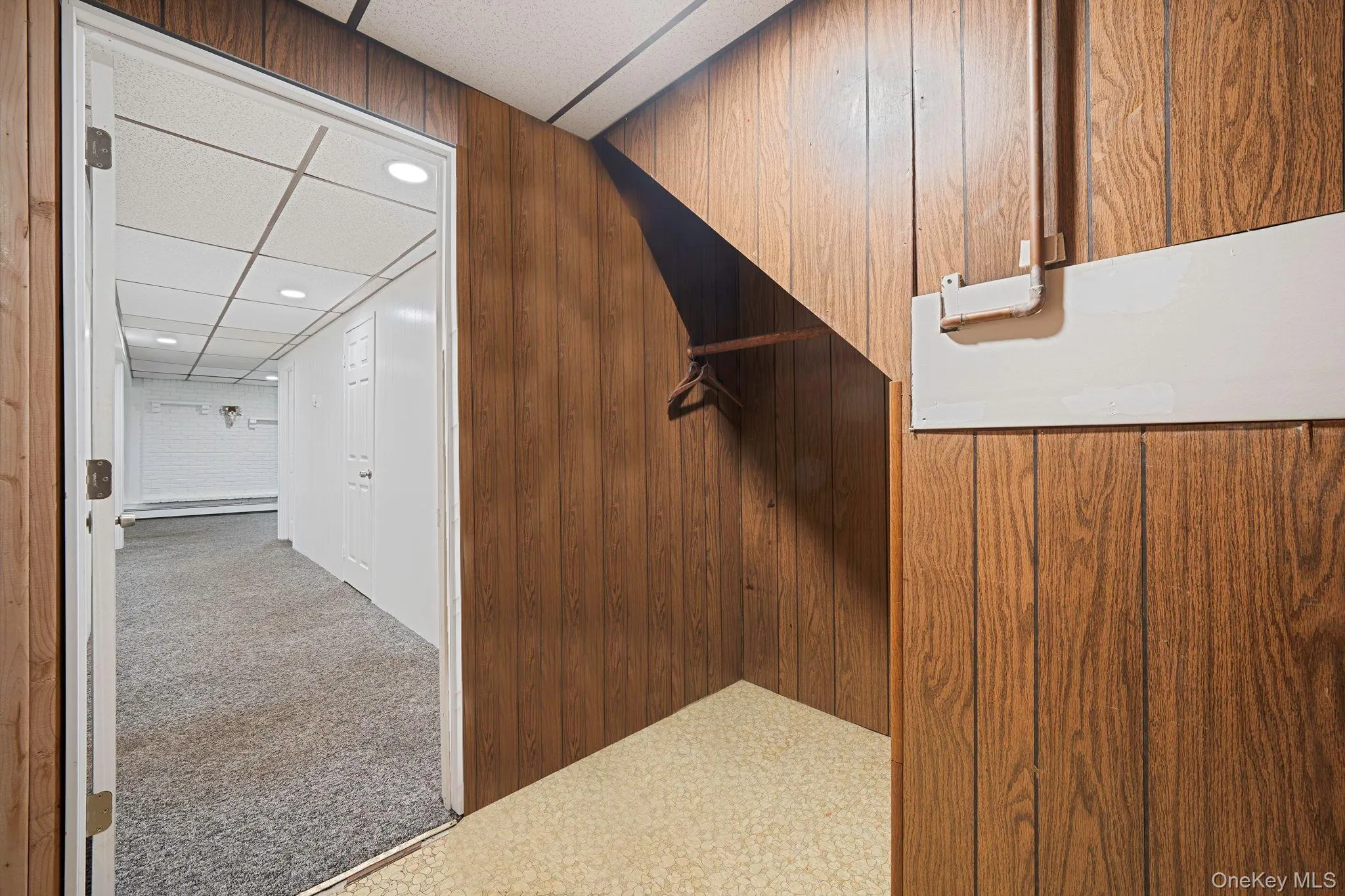 813 Windmill Avenue, West Babylon, NY, 3 Bedrooms Bedrooms, 8 Rooms Rooms,1 BathroomBathrooms,Residential Lease,Idx,Windmill,0,910449 813 Windmill Avenue, West Babylon, NY, 3 Bedrooms Bedrooms, 8 Rooms Rooms,1 BathroomBathrooms,Residential Lease,Idx,Windmill,0,910449