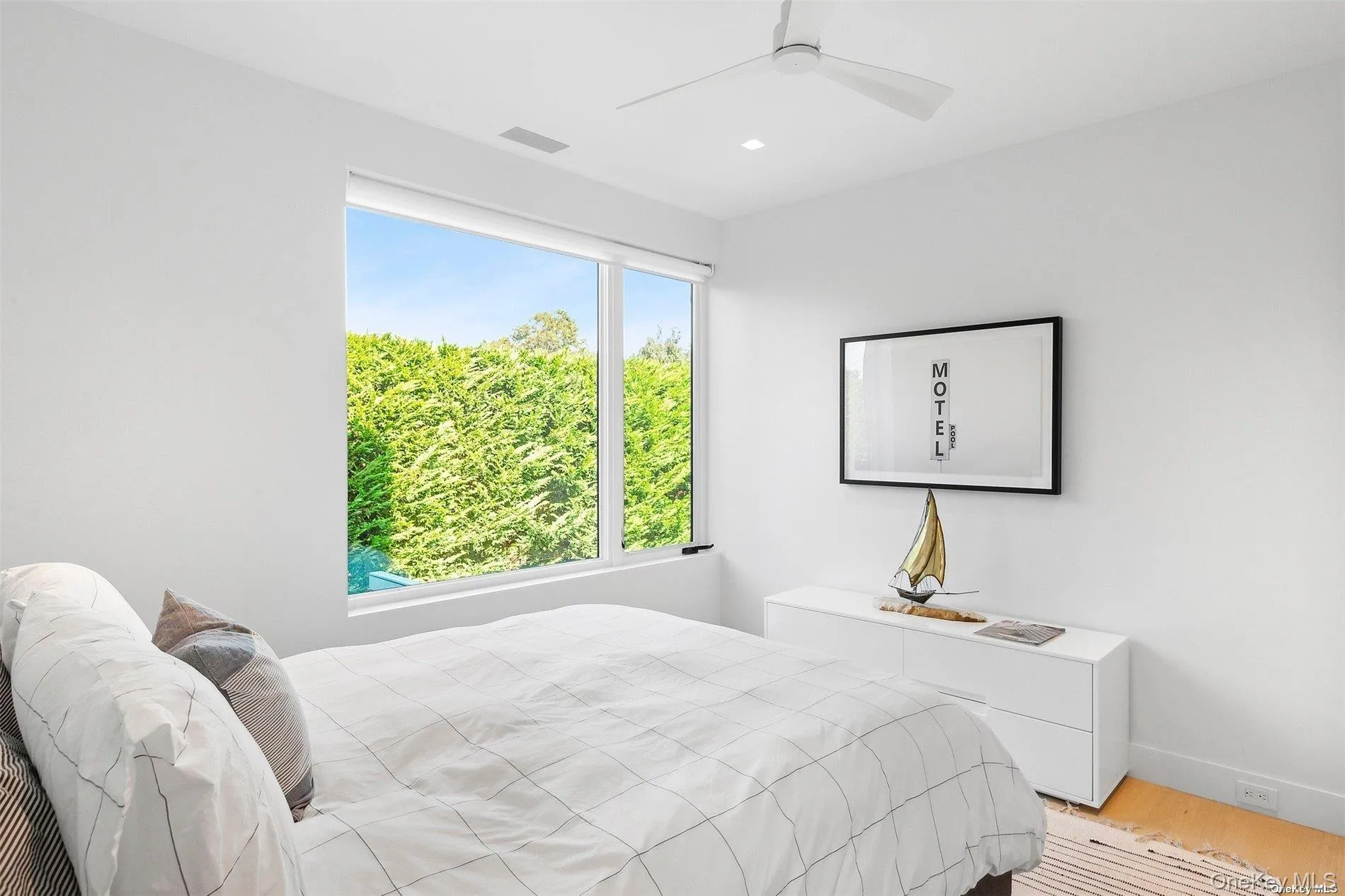 42 Library Avenue, Southampton, NY, 6 Bedrooms Bedrooms, 15 Rooms Rooms,7 BathroomsBathrooms,Residential Lease,Idx,Library,910496 42 Library Avenue, Southampton, NY, 6 Bedrooms Bedrooms, 15 Rooms Rooms,7 BathroomsBathrooms,Residential Lease,Idx,Library,910496