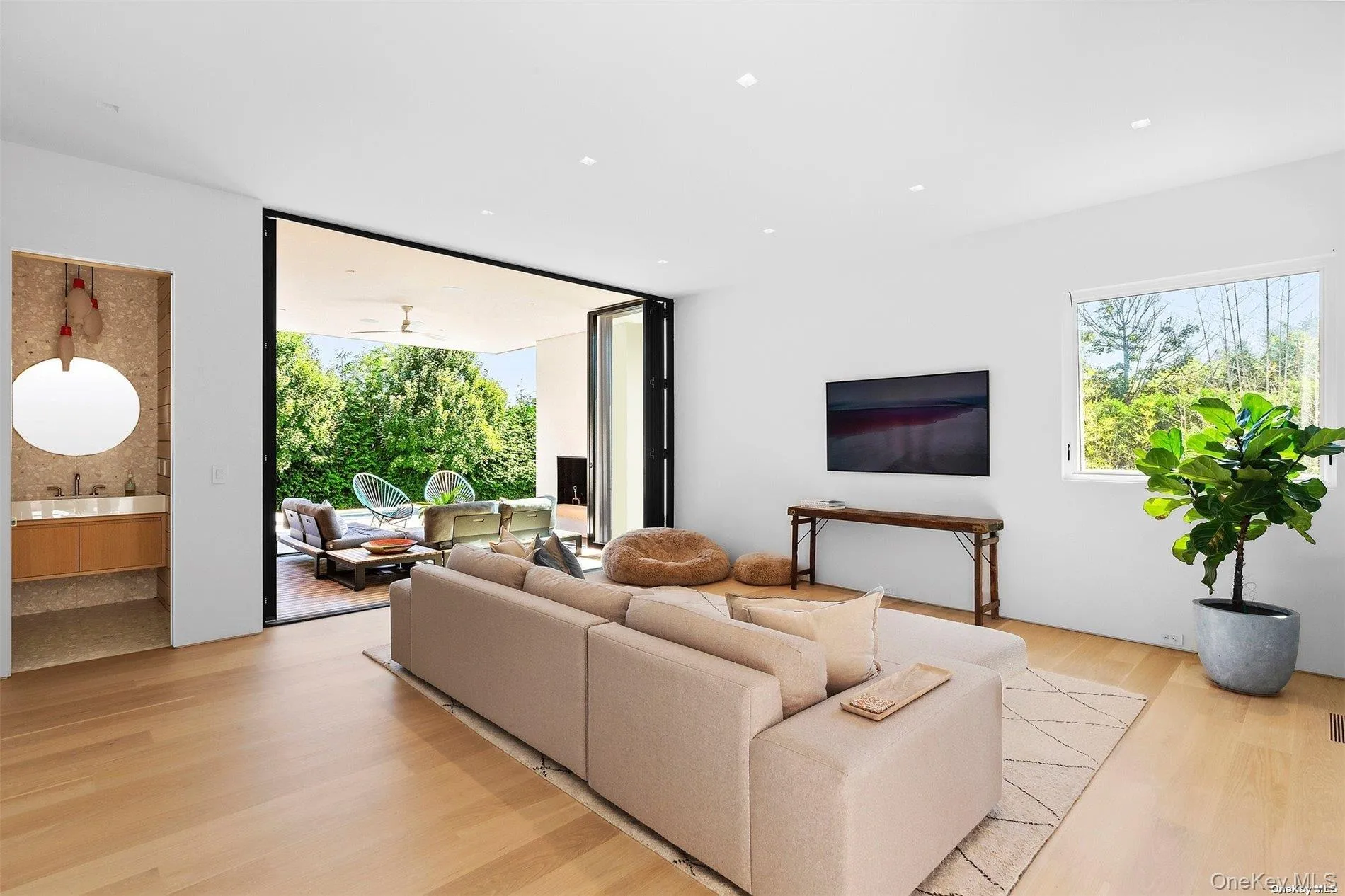 42 Library Avenue, Southampton, NY, 6 Bedrooms Bedrooms, 15 Rooms Rooms,7 BathroomsBathrooms,Residential Lease,Idx,Library,910496 42 Library Avenue, Southampton, NY, 6 Bedrooms Bedrooms, 15 Rooms Rooms,7 BathroomsBathrooms,Residential Lease,Idx,Library,910496