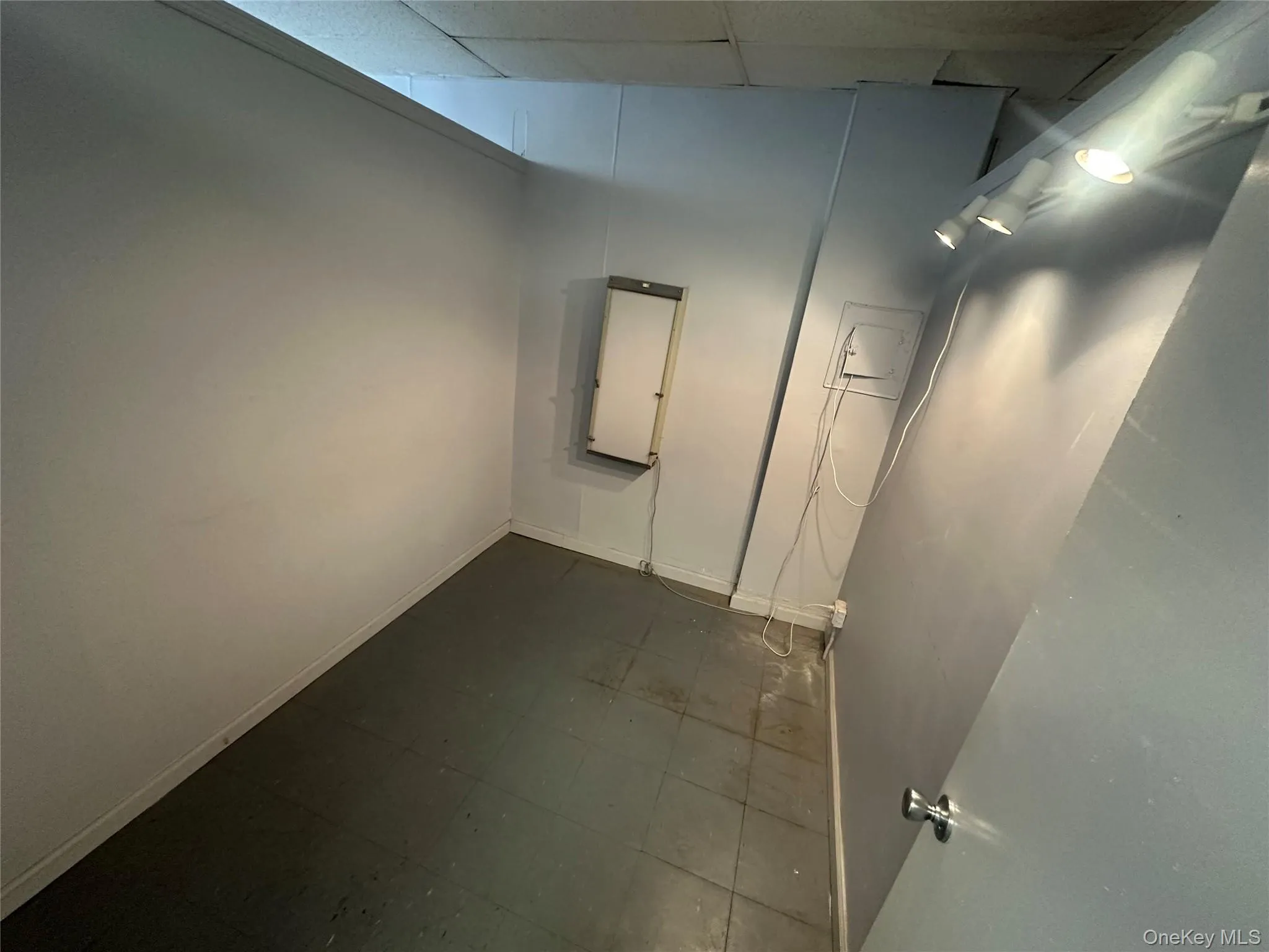 208 Willis Avenue, North Hempstead, NY, ,Commercial Lease,Idx,Willis,910612 208 Willis Avenue, North Hempstead, NY, ,Commercial Lease,Idx,Willis,910612