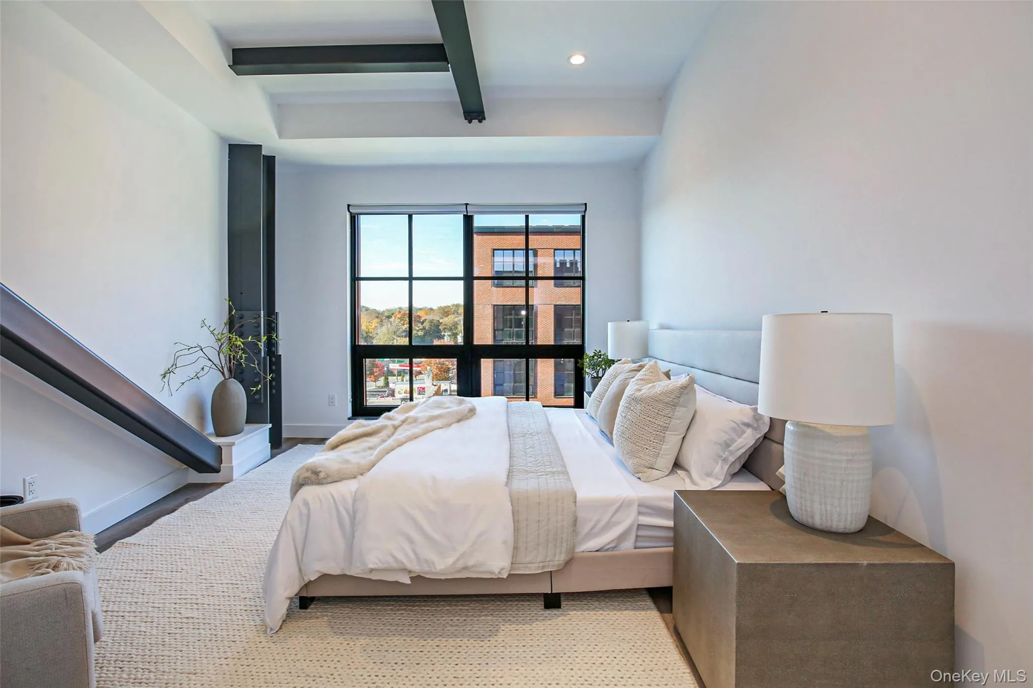 Bedroom with beam ceiling Bedroom with beam ceiling
