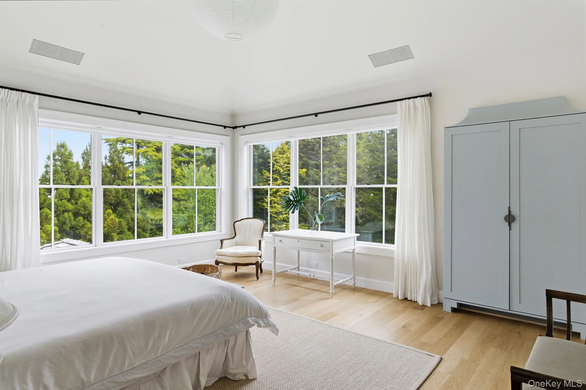 26 Georgian Lane, Southampton, NY, 6 Bedrooms Bedrooms, ,6 BathroomsBathrooms,Residential Lease,For Rent,Georgian,0,910850 26 Georgian Lane, Southampton, NY, 6 Bedrooms Bedrooms, ,6 BathroomsBathrooms,Residential Lease,For Rent,Georgian,0,910850