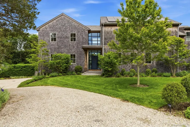 26 Georgian Lane, Southampton, New York 11976