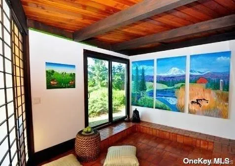 Sitting area off Living Room. Sitting area off Living Room.