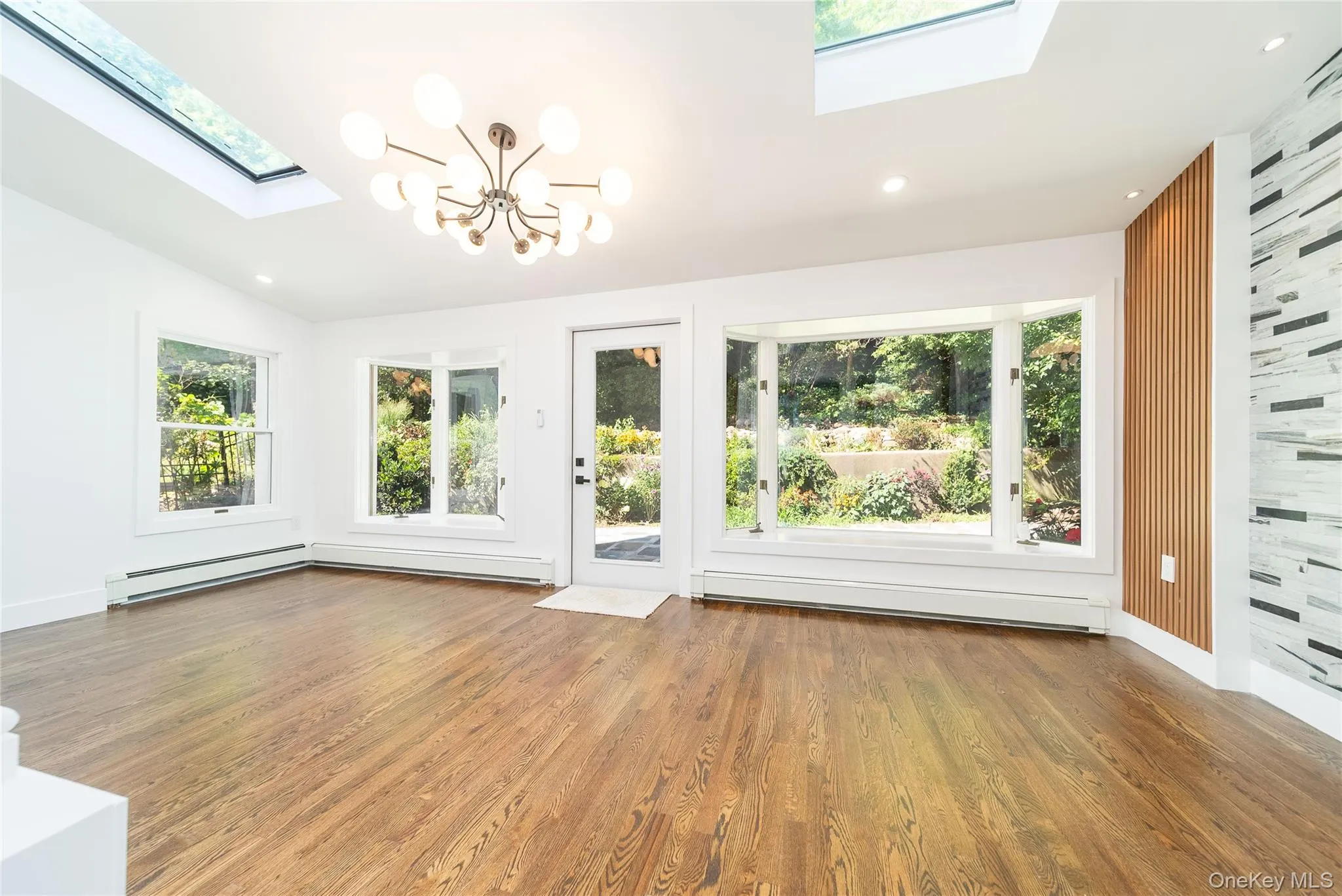 8632 Midland Parkway, New York, NY, 4 Bedrooms Bedrooms, 10 Rooms Rooms,3 BathroomsBathrooms,Residential,For Rent,Midland,0,910967 8632 Midland Parkway, New York, NY, 4 Bedrooms Bedrooms, 10 Rooms Rooms,3 BathroomsBathrooms,Residential,For Rent,Midland,0,910967