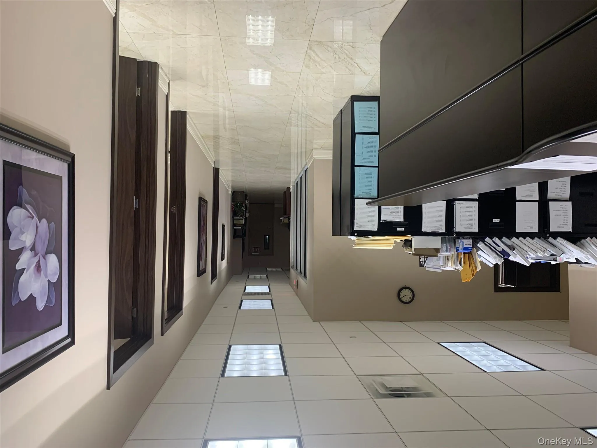 Reception with a drop ceiling Reception with a drop ceiling