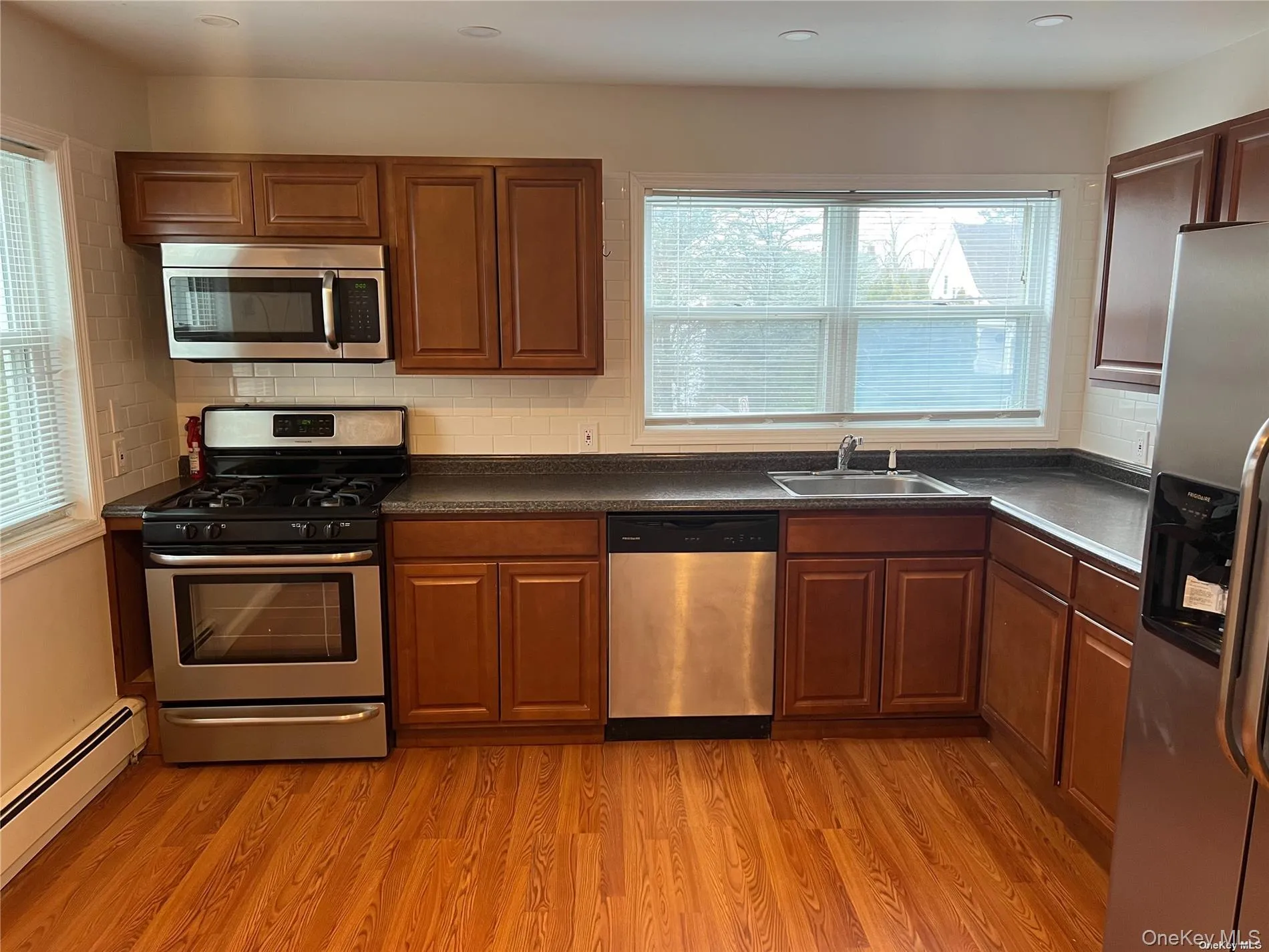 77 Andrew Street, North Hempstead, NY, 2 Bedrooms Bedrooms, 4 Rooms Rooms,1 BathroomBathrooms,Residential Lease,Idx,Andrew,0,911312 77 Andrew Street, North Hempstead, NY, 2 Bedrooms Bedrooms, 4 Rooms Rooms,1 BathroomBathrooms,Residential Lease,Idx,Andrew,0,911312