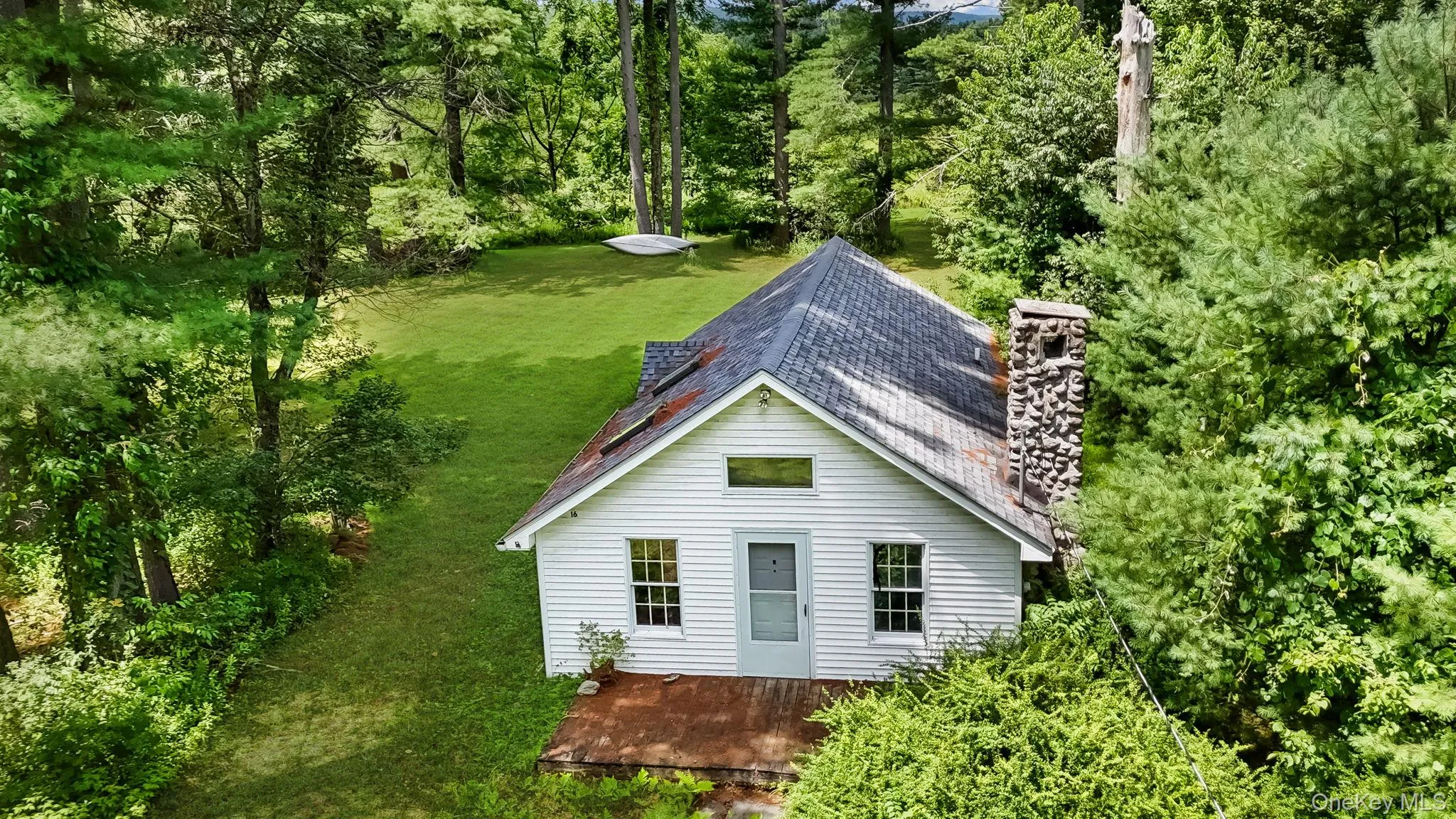 Guest House facing toward Basha Kill stream that flows to the Neversink River. Guest House facing toward Basha Kill stream that flows to the Neversink River.