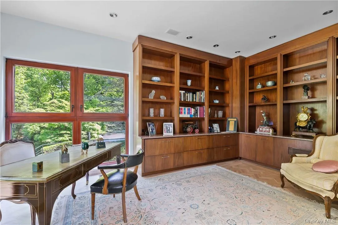 Office/Library with Floor to Ceiling Built-Ins Office/Library with Floor to Ceiling Built-Ins