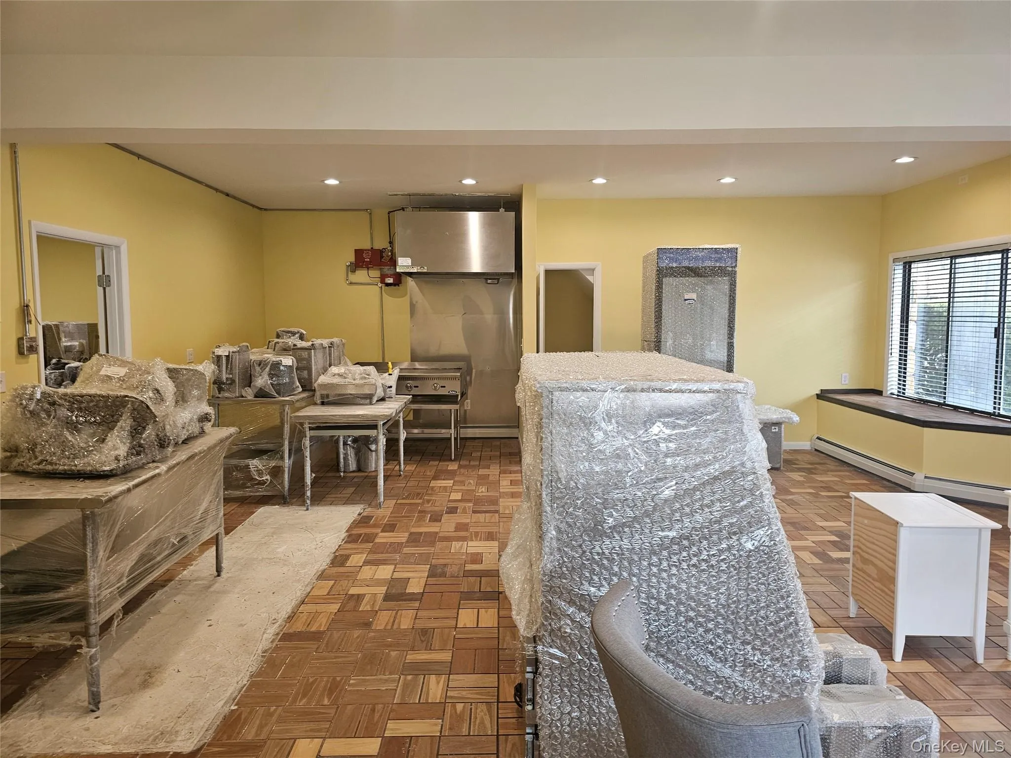 Reception with recessed lighting Reception with recessed lighting