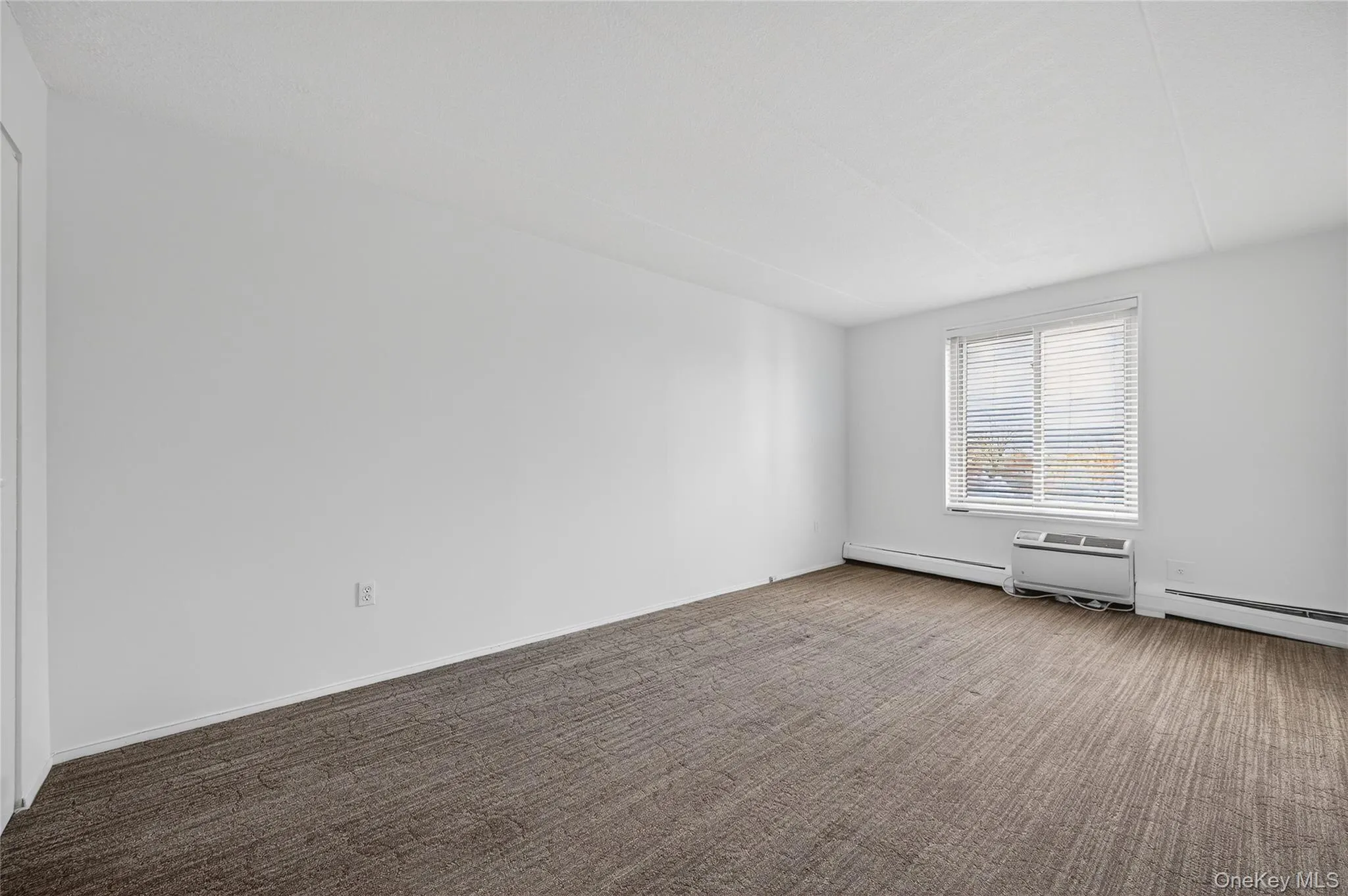 135 Post Avenue, North Hempstead, NY, 1 Bedroom Bedrooms, 4 Rooms Rooms,1 BathroomBathrooms,Residential Lease,For Rent,Post,0,911712 135 Post Avenue, North Hempstead, NY, 1 Bedroom Bedrooms, 4 Rooms Rooms,1 BathroomBathrooms,Residential Lease,For Rent,Post,0,911712