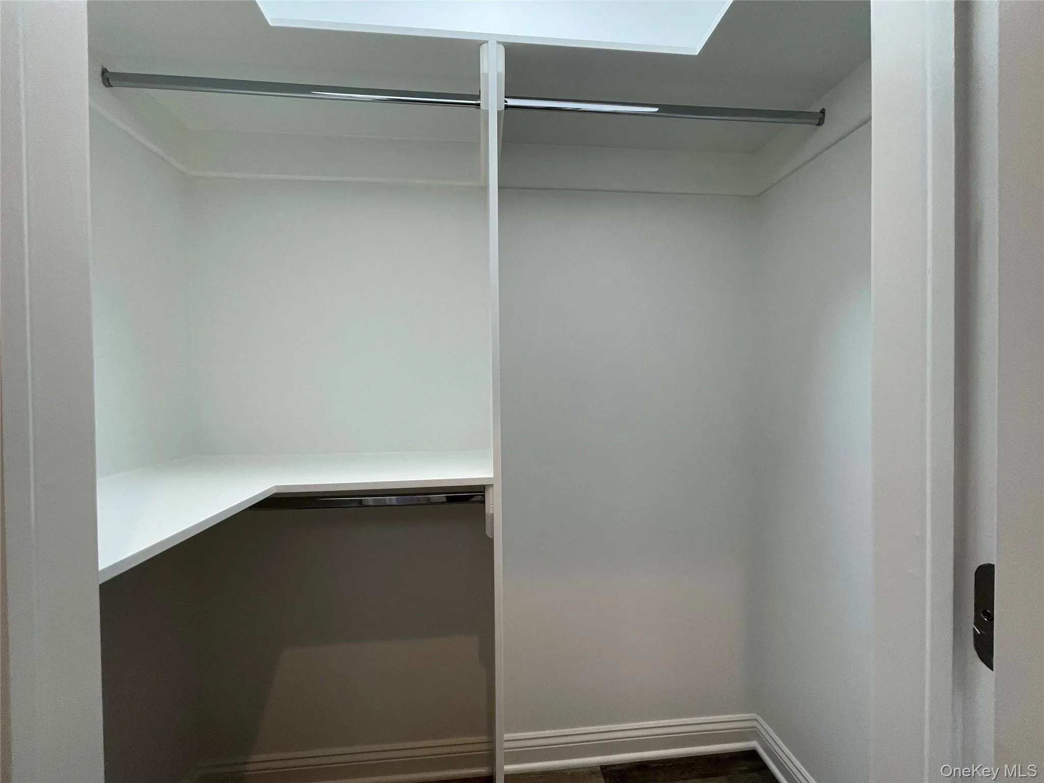 Walk-in-Closet #2 Walk-in-Closet #2