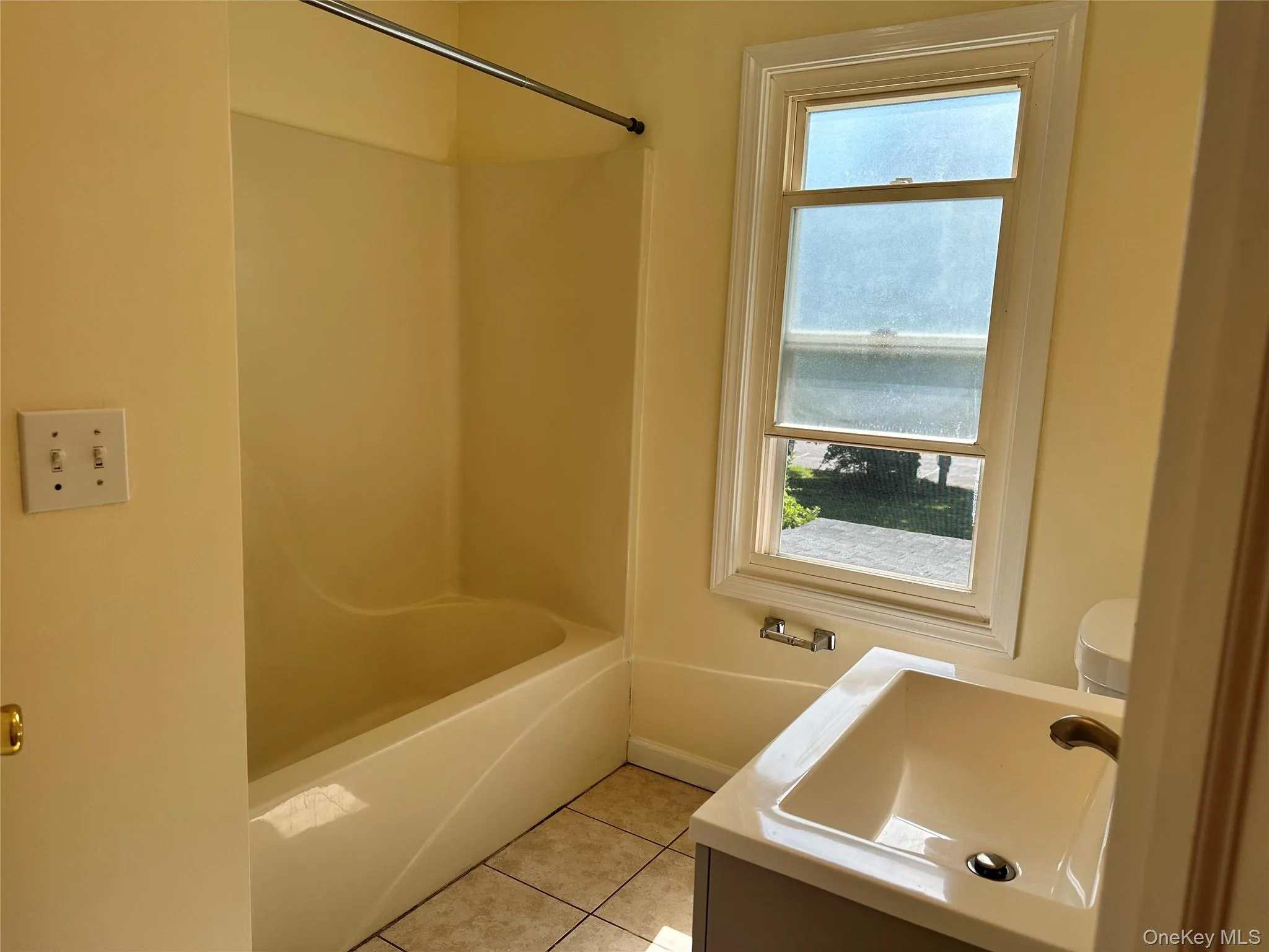 14 Givens Lane, Fishkill, NY, 3 Bedrooms Bedrooms, 6 Rooms Rooms,2 BathroomsBathrooms,Residential Lease,Idx,Givens,0,911775 14 Givens Lane, Fishkill, NY, 3 Bedrooms Bedrooms, 6 Rooms Rooms,2 BathroomsBathrooms,Residential Lease,Idx,Givens,0,911775