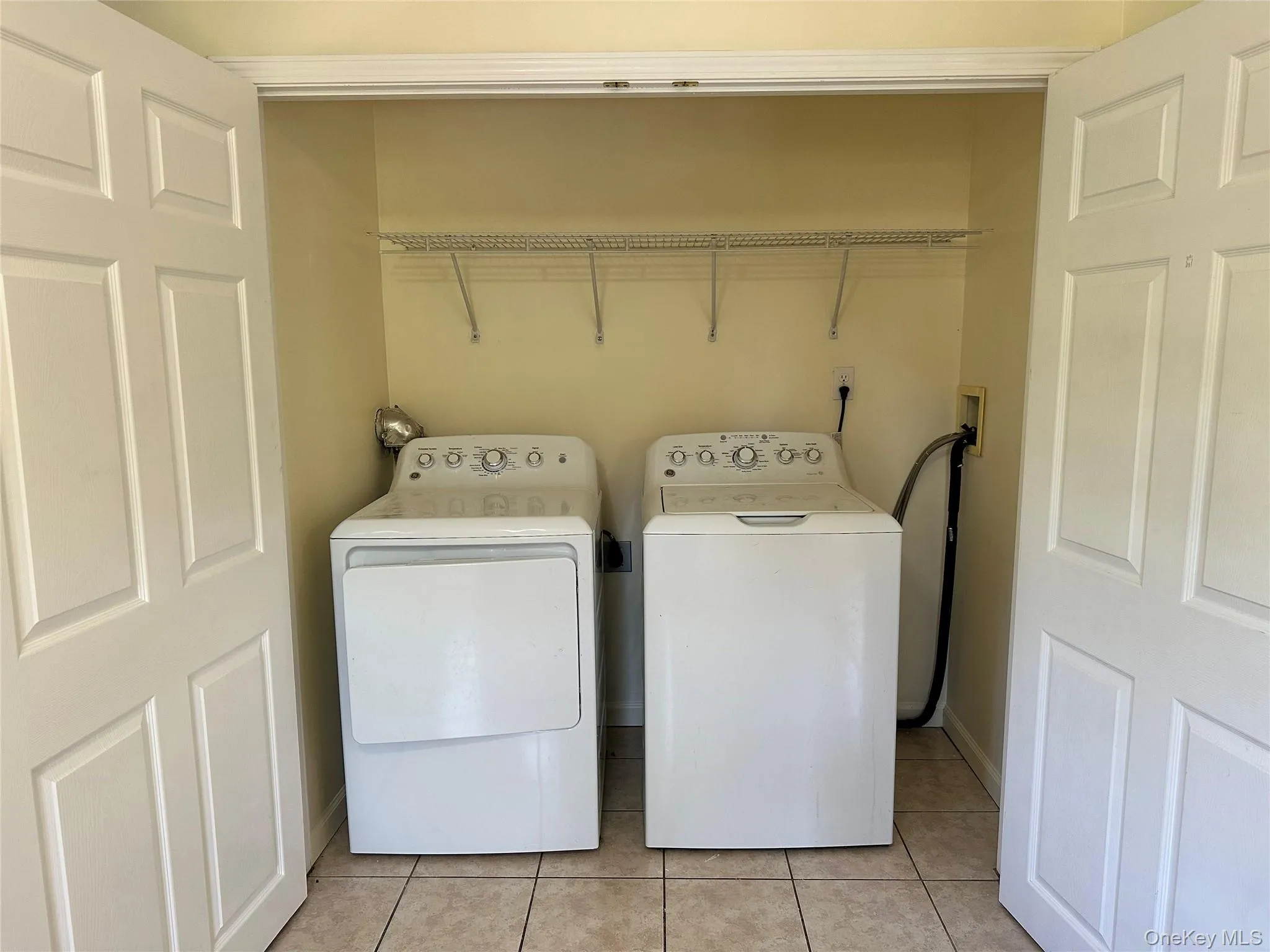 14 Givens Lane, Fishkill, NY, 3 Bedrooms Bedrooms, 6 Rooms Rooms,2 BathroomsBathrooms,Residential Lease,Idx,Givens,0,911775 14 Givens Lane, Fishkill, NY, 3 Bedrooms Bedrooms, 6 Rooms Rooms,2 BathroomsBathrooms,Residential Lease,Idx,Givens,0,911775