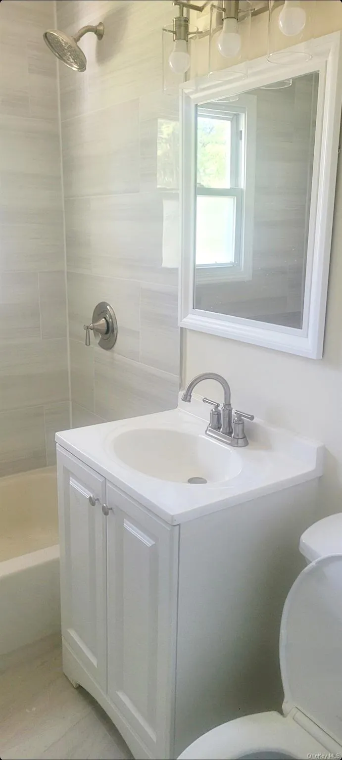 7A Hemlock Drive, Islip, NY, 2 Bedrooms Bedrooms, 5 Rooms Rooms,1 BathroomBathrooms,Residential Lease,Idx,Hemlock,0,911874 7A Hemlock Drive, Islip, NY, 2 Bedrooms Bedrooms, 5 Rooms Rooms,1 BathroomBathrooms,Residential Lease,Idx,Hemlock,0,911874