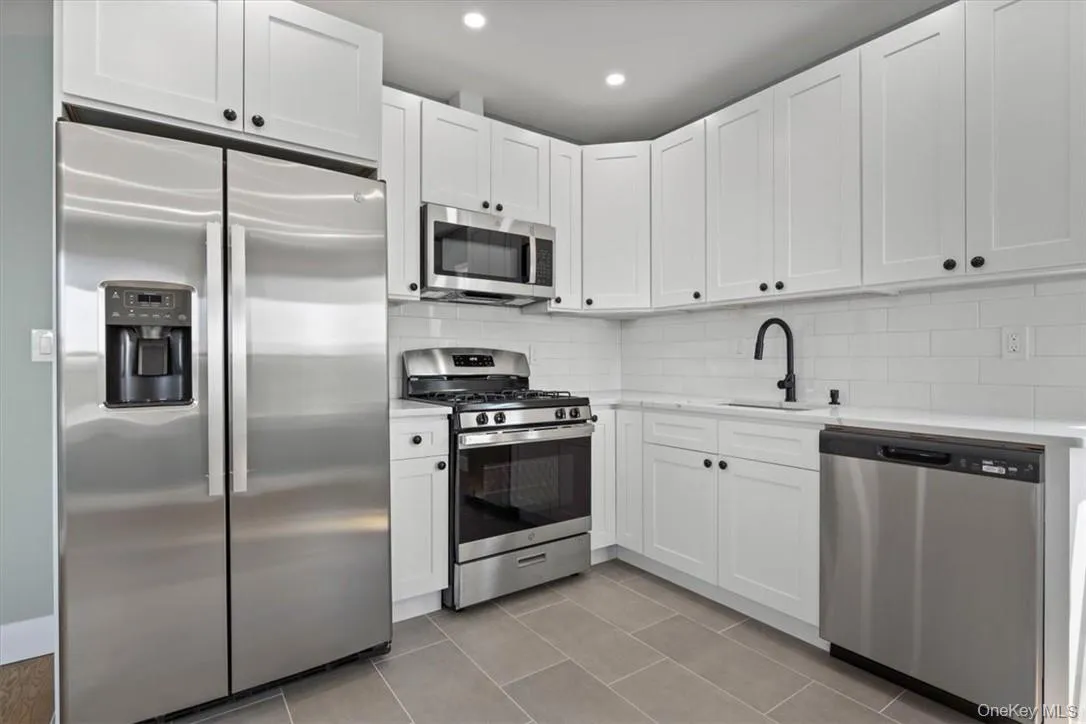 76 CROTONA Avenue, Harrison, NY, 1 Bedroom Bedrooms, 3 Rooms Rooms,1 BathroomBathrooms,Residential Lease,Idx,CROTONA,0,912077 76 CROTONA Avenue, Harrison, NY, 1 Bedroom Bedrooms, 3 Rooms Rooms,1 BathroomBathrooms,Residential Lease,Idx,CROTONA,0,912077