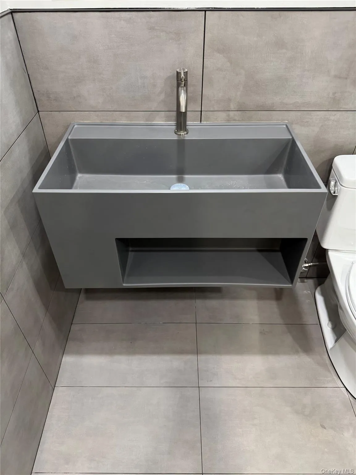 Detailed view of a sink Detailed view of a sink