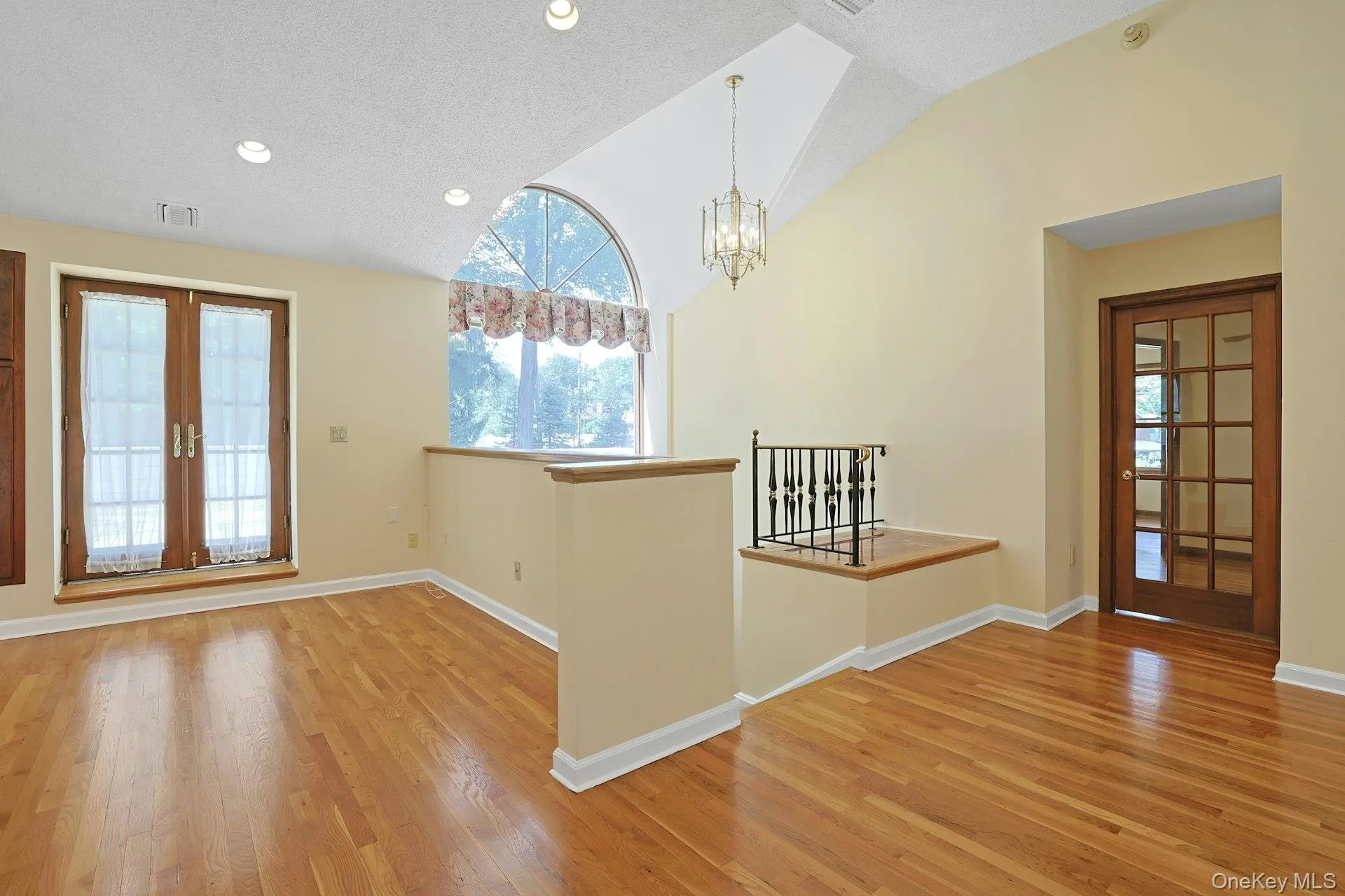 99 New Hempstead Road, Clarkstown, NY, 2 Bedrooms Bedrooms, 5 Rooms Rooms,2 BathroomsBathrooms,Residential Lease,Idx,New Hempstead,0,912204 99 New Hempstead Road, Clarkstown, NY, 2 Bedrooms Bedrooms, 5 Rooms Rooms,2 BathroomsBathrooms,Residential Lease,Idx,New Hempstead,0,912204