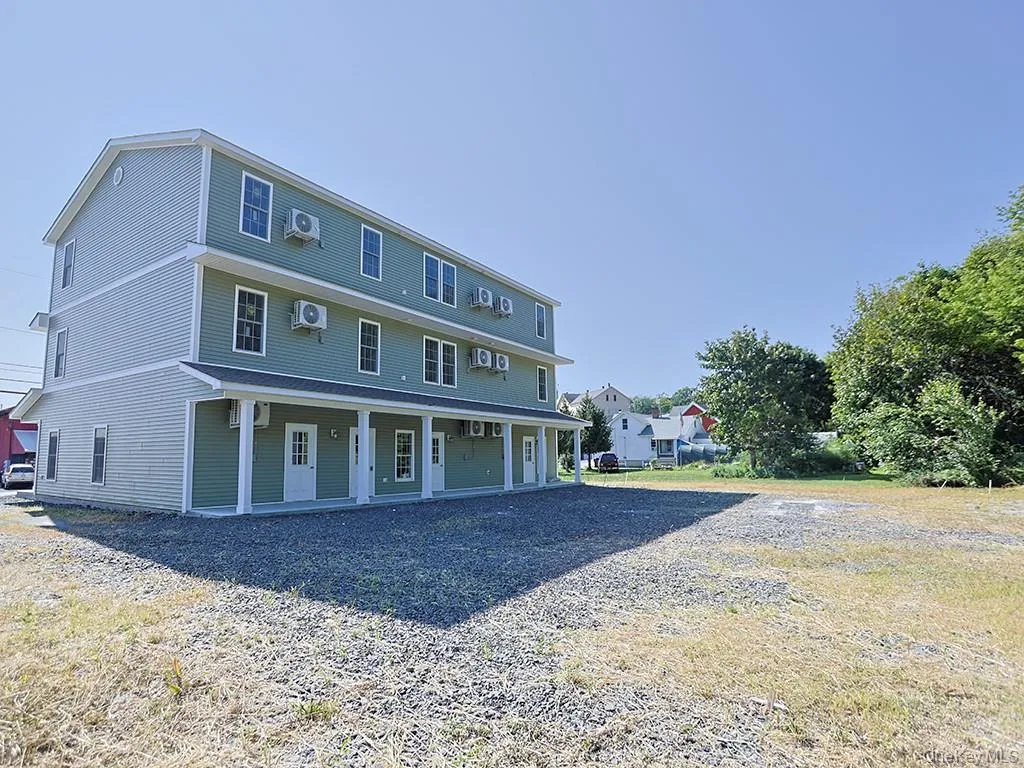 View of front of property featuring covered porch View of front of property featuring covered porch