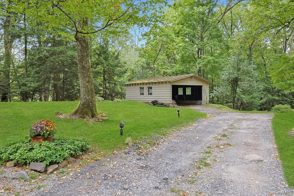 A second garage sized shed...want an ATV? A second garage sized shed...want an ATV?