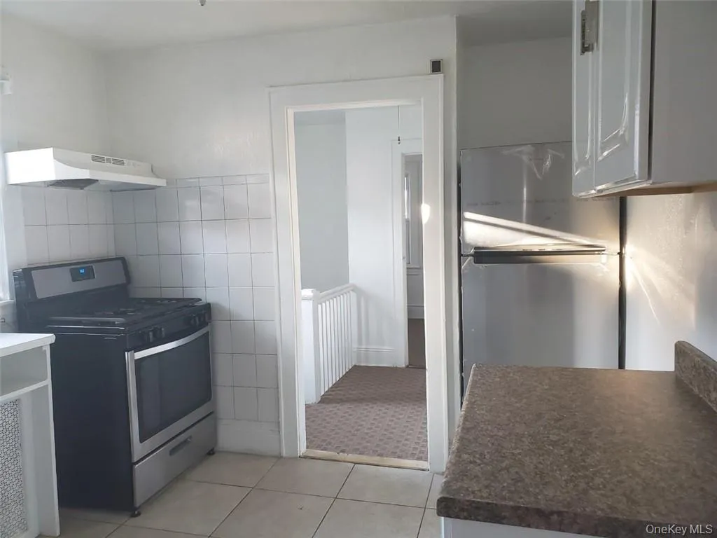 114 Lincoln Avenue, New Rochelle, NY, 4 Bedrooms Bedrooms, 7 Rooms Rooms,1 BathroomBathrooms,Residential Lease,Idx,Lincoln,912755 114 Lincoln Avenue, New Rochelle, NY, 4 Bedrooms Bedrooms, 7 Rooms Rooms,1 BathroomBathrooms,Residential Lease,Idx,Lincoln,912755