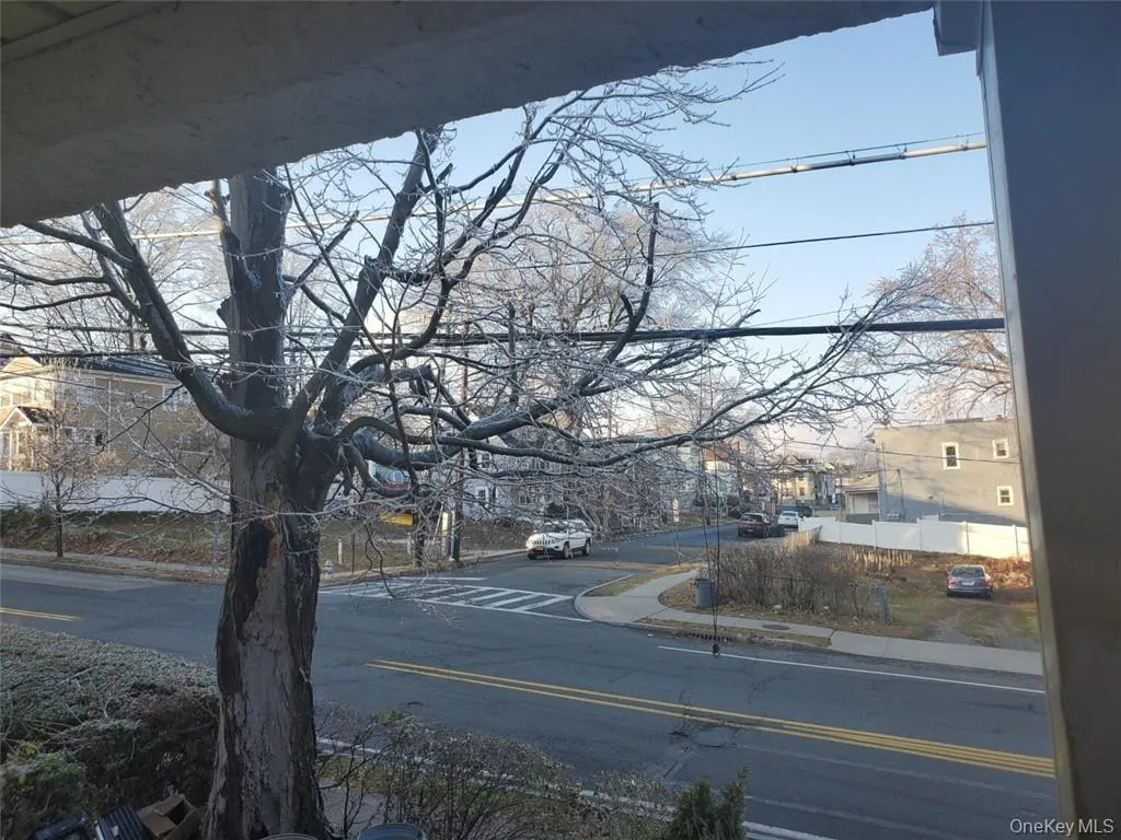 114 Lincoln Avenue, New Rochelle, NY, 4 Bedrooms Bedrooms, 7 Rooms Rooms,1 BathroomBathrooms,Residential Lease,Idx,Lincoln,912755 114 Lincoln Avenue, New Rochelle, NY, 4 Bedrooms Bedrooms, 7 Rooms Rooms,1 BathroomBathrooms,Residential Lease,Idx,Lincoln,912755