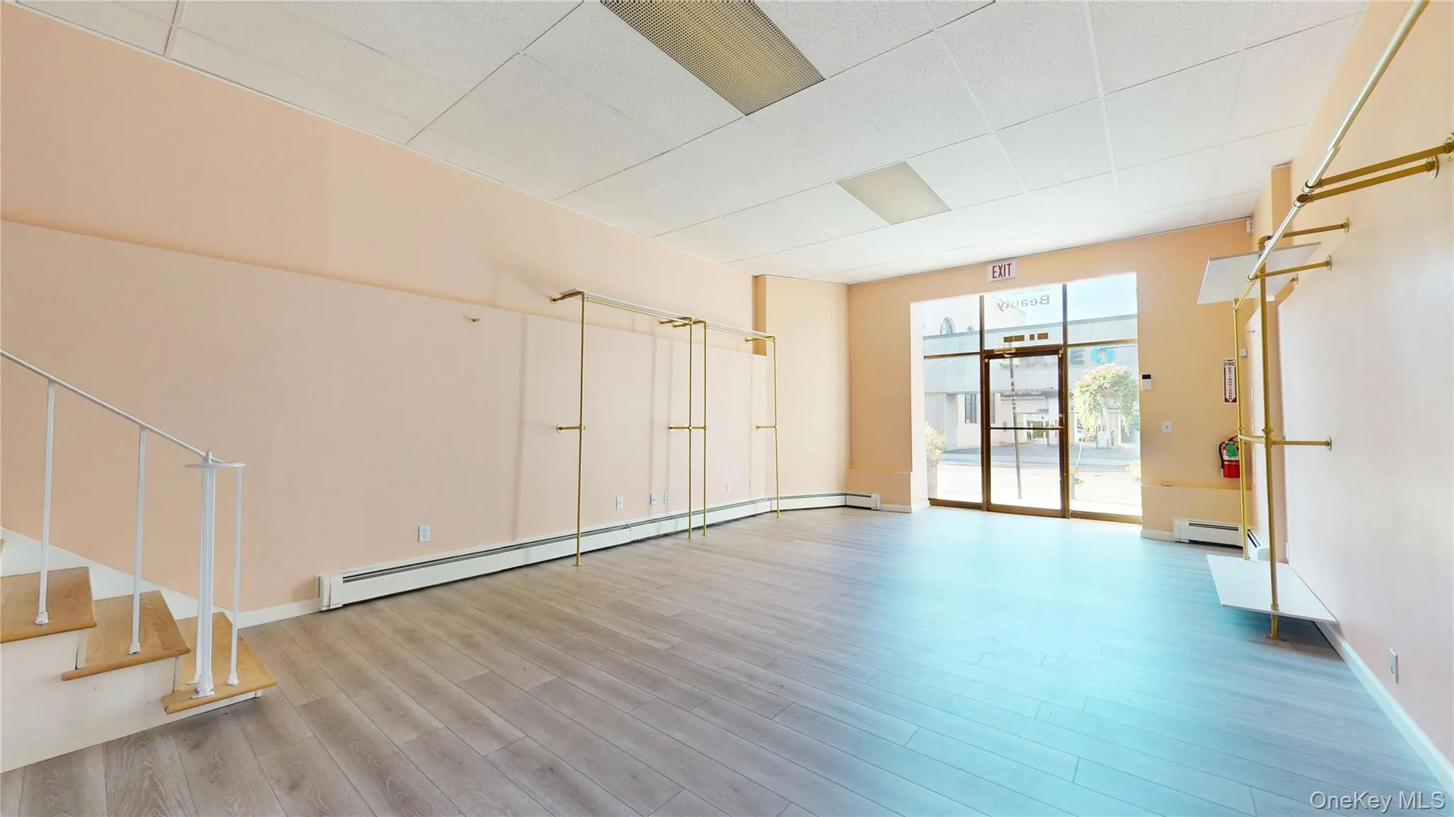 42 Main Street, Riverhead, NY, ,Commercial Lease,Idx,Main,0,913517 42 Main Street, Riverhead, NY, ,Commercial Lease,Idx,Main,0,913517