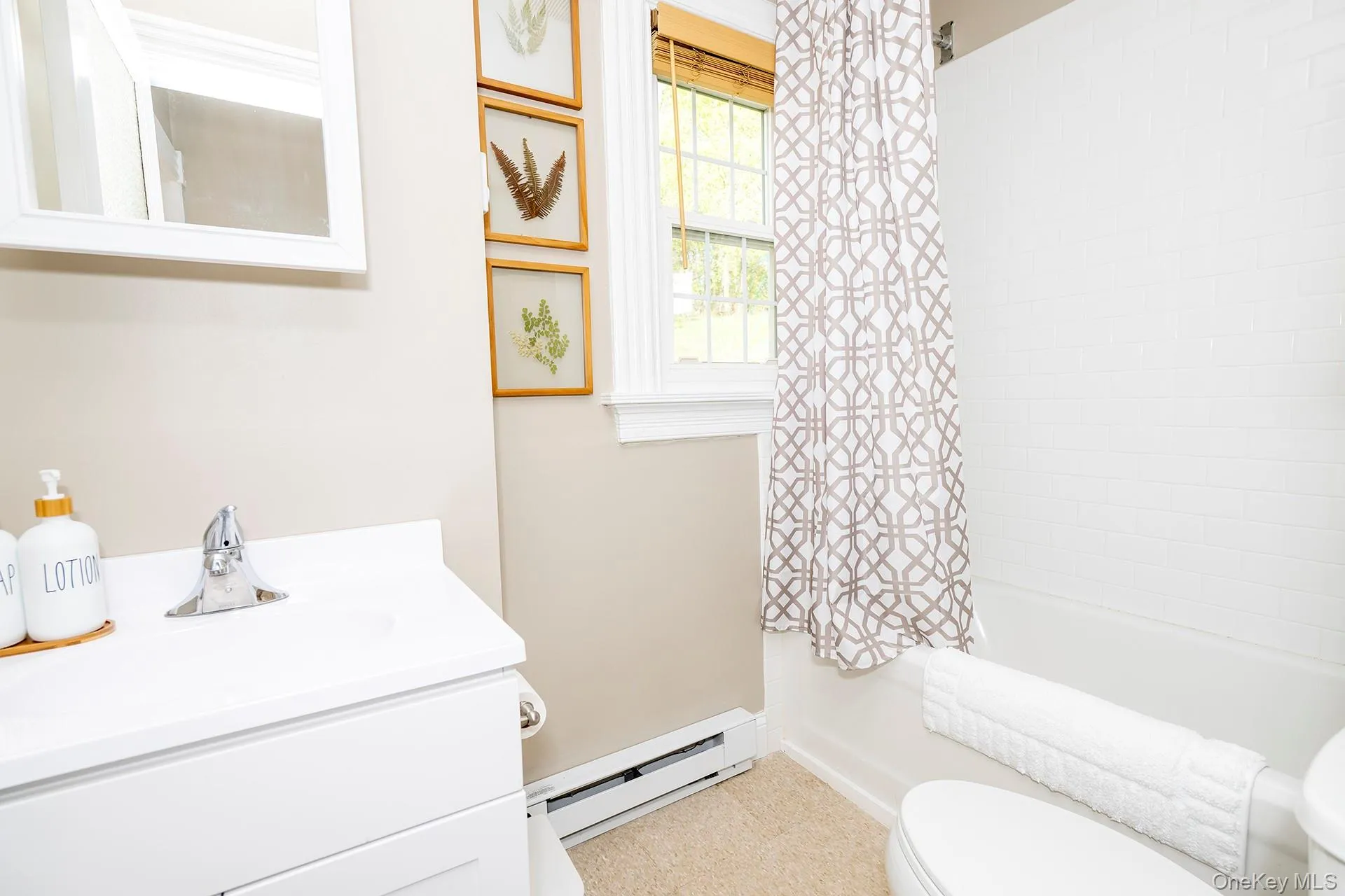 3212 Franklin Avenue, Washington, NY, 2 Bedrooms Bedrooms, 1 Room Rooms,1 BathroomBathrooms,Residential Lease,Idx,Franklin,913704 3212 Franklin Avenue, Washington, NY, 2 Bedrooms Bedrooms, 1 Room Rooms,1 BathroomBathrooms,Residential Lease,Idx,Franklin,913704
