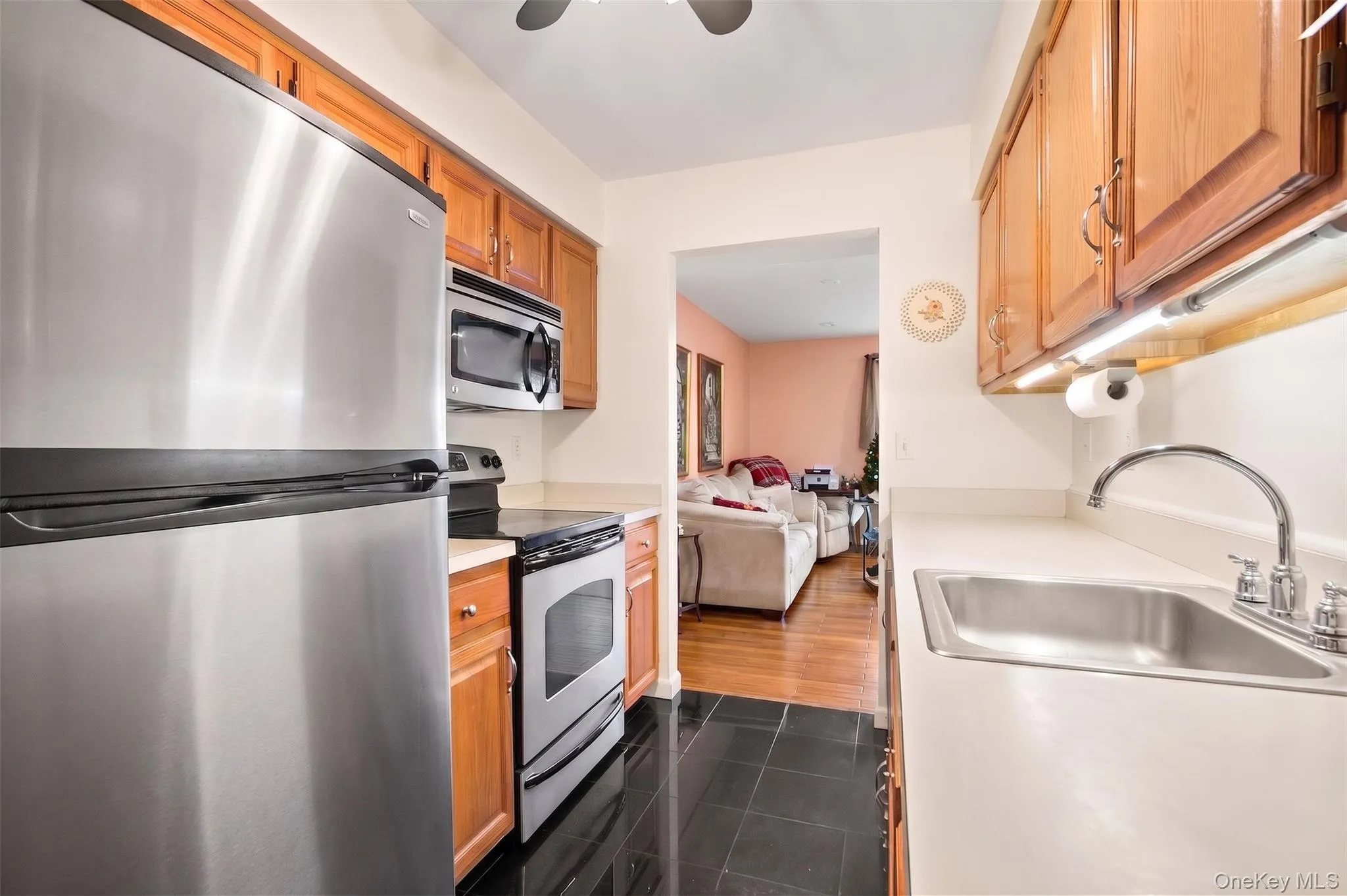 78 Cambridge Drive, Babylon, NY, 2 Bedrooms Bedrooms, 6 Rooms Rooms,1 BathroomBathrooms,Residential Sale,For Rent,Cambridge,0,913978 78 Cambridge Drive, Babylon, NY, 2 Bedrooms Bedrooms, 6 Rooms Rooms,1 BathroomBathrooms,Residential Sale,For Rent,Cambridge,0,913978