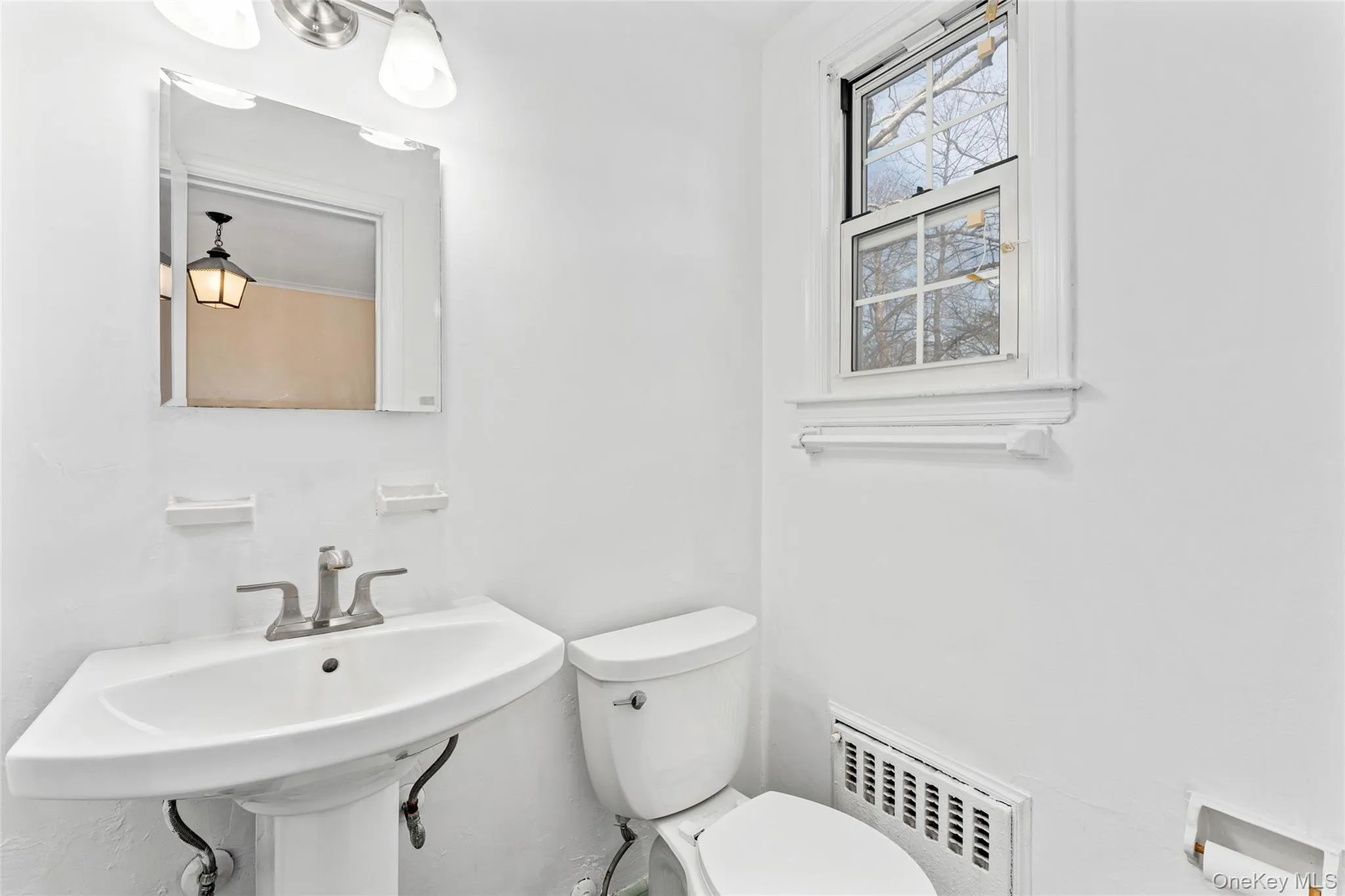 full Bathroom 1st floor with radiator and toilet full Bathroom 1st floor with radiator and toilet