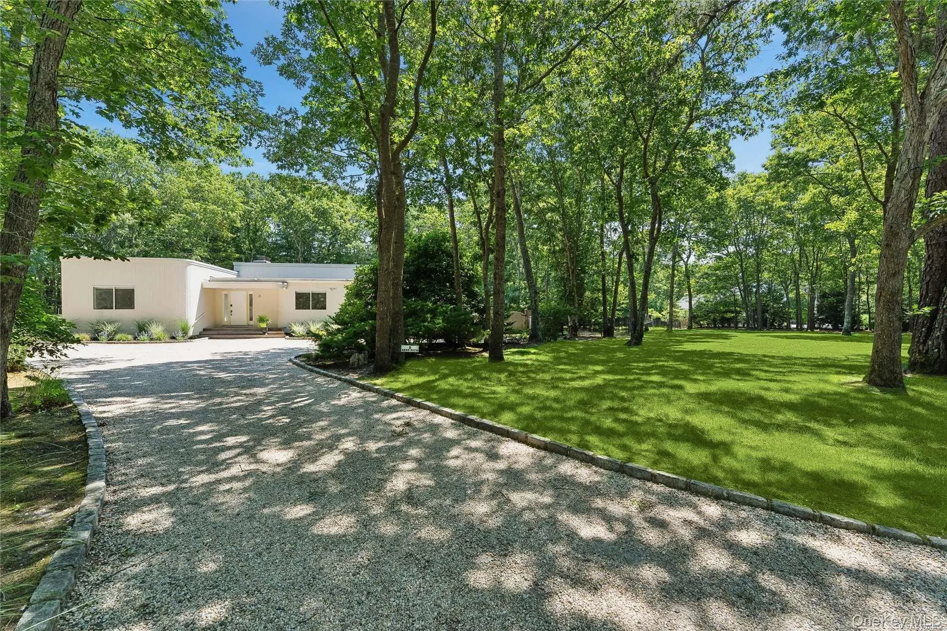 8 Deer Path, Southampton, NY, 5 Bedrooms Bedrooms, 8 Rooms Rooms,4 BathroomsBathrooms,Residential Lease,Idx,Deer,914000 8 Deer Path, Southampton, NY, 5 Bedrooms Bedrooms, 8 Rooms Rooms,4 BathroomsBathrooms,Residential Lease,Idx,Deer,914000