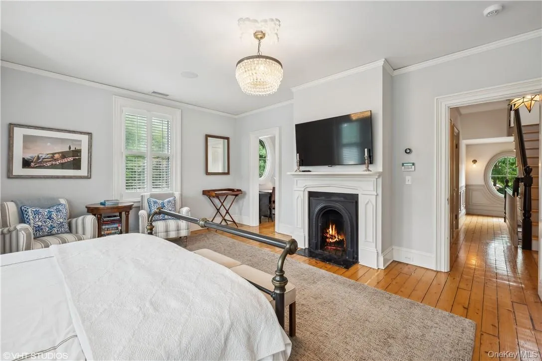 Main bedroom, second floor Main bedroom, second floor