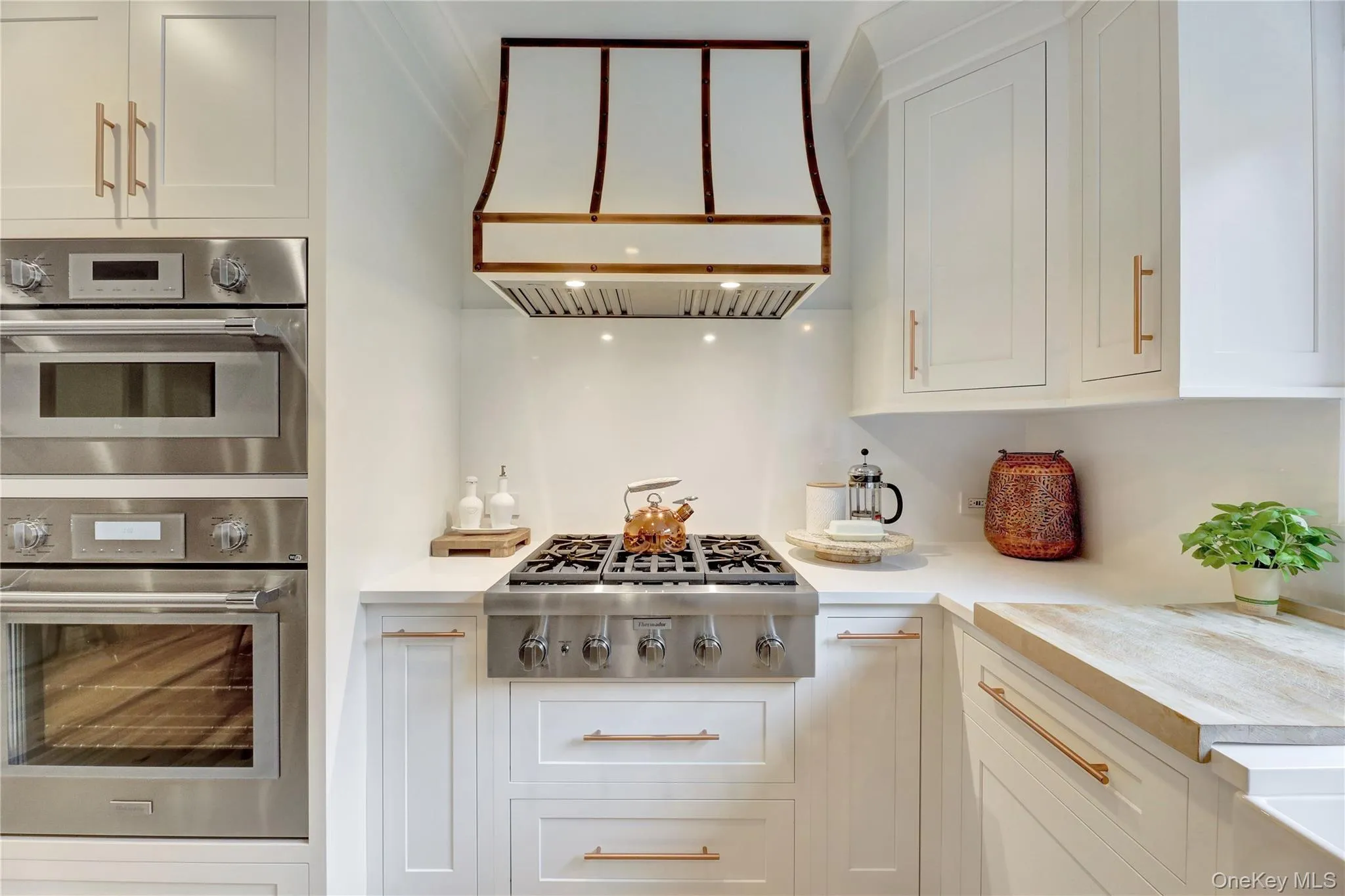 198 South Country Road, Southampton, NY, 4 Bedrooms Bedrooms, 9 Rooms Rooms,4 BathroomsBathrooms,Residential Lease,Idx,South Country,0,914092 198 South Country Road, Southampton, NY, 4 Bedrooms Bedrooms, 9 Rooms Rooms,4 BathroomsBathrooms,Residential Lease,Idx,South Country,0,914092