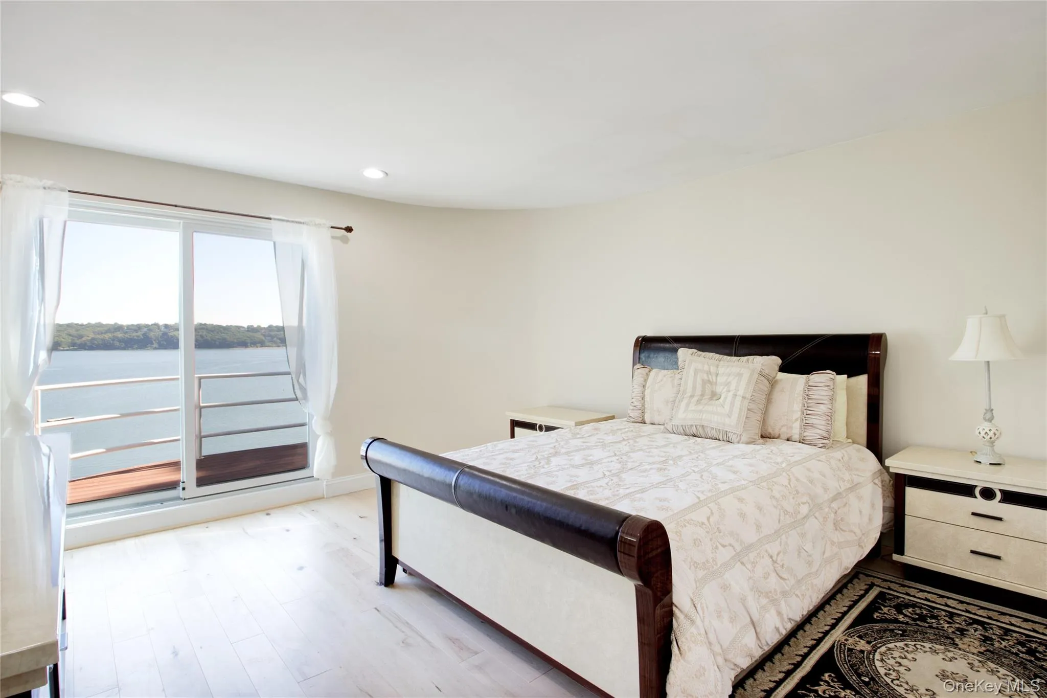 26 Tennis Court Road, Oyster Bay, NY, 5 Bedrooms Bedrooms, 13 Rooms Rooms,6 BathroomsBathrooms,Residential,For Rent,Tennis Court,0,914210 26 Tennis Court Road, Oyster Bay, NY, 5 Bedrooms Bedrooms, 13 Rooms Rooms,6 BathroomsBathrooms,Residential,For Rent,Tennis Court,0,914210