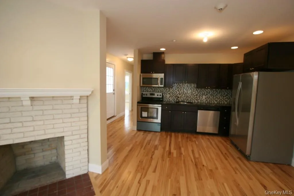 385 Palisade Avenue, Yonkers, NY, 2 Bedrooms Bedrooms, 5 Rooms Rooms,1 BathroomBathrooms,Residential Lease,Idx,Palisade,914249 385 Palisade Avenue, Yonkers, NY, 2 Bedrooms Bedrooms, 5 Rooms Rooms,1 BathroomBathrooms,Residential Lease,Idx,Palisade,914249