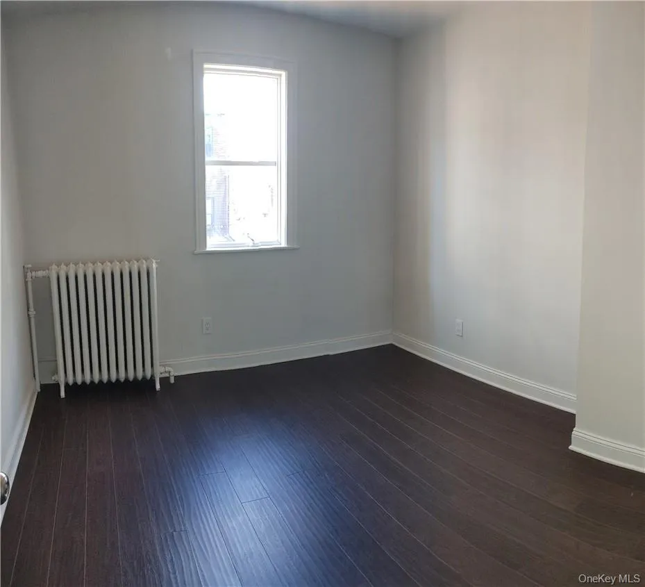 Second bedroom overlooking rear yard. Second bedroom overlooking rear yard.