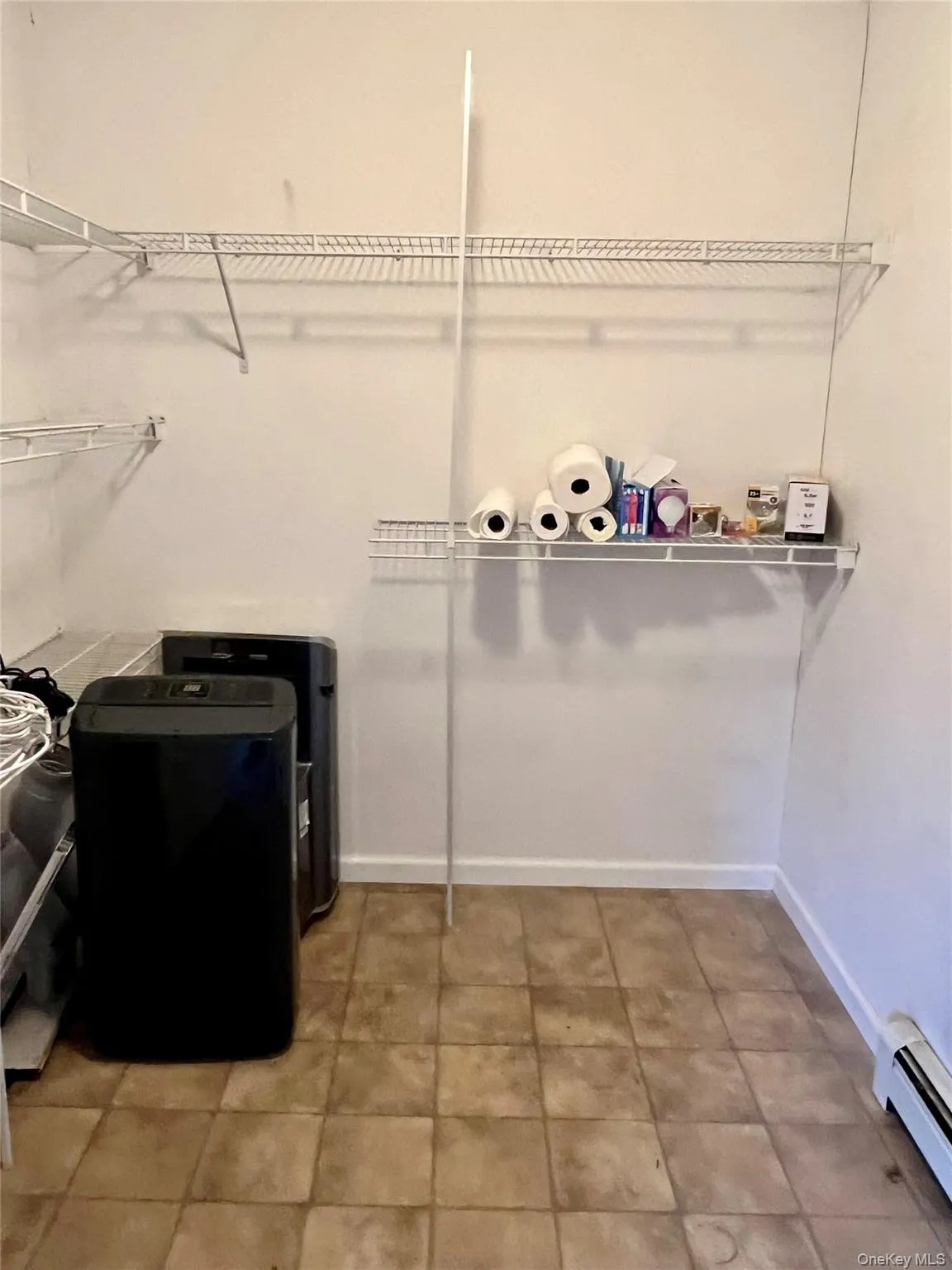 Can be used as a closet or pantry with a baseboard radiator and baseboards Can be used as a closet or pantry with a baseboard radiator and baseboards
