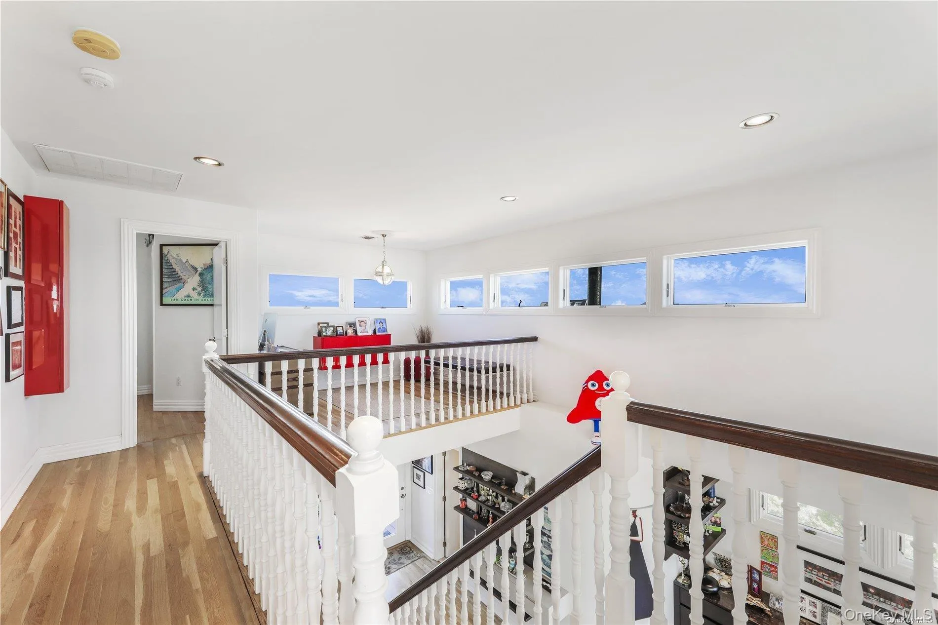 Second Level w/Open Office Second Level w/Open Office